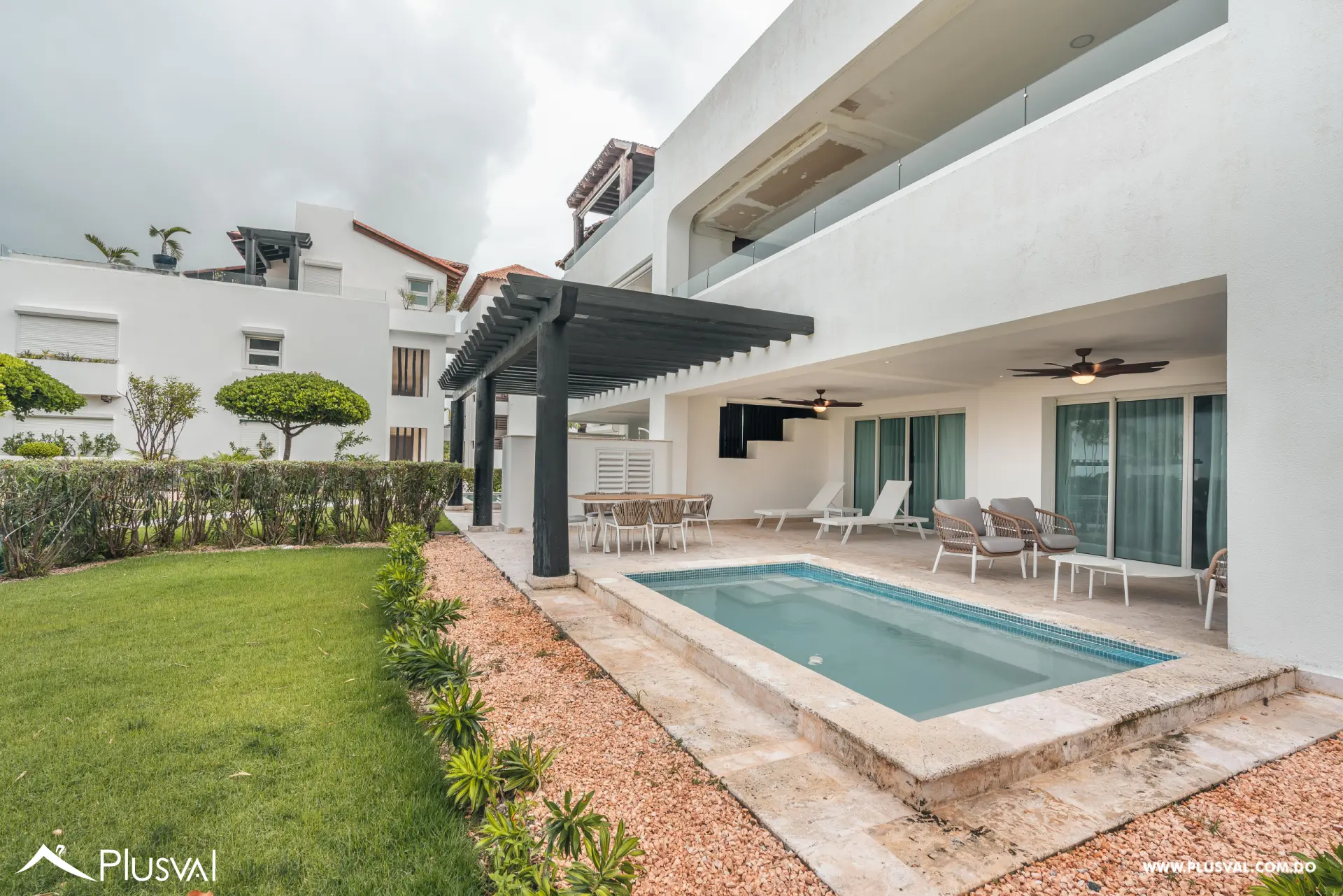 Exclusivo apartamento en Cap Cana con piscina privada y acceso directo a la playa 474390