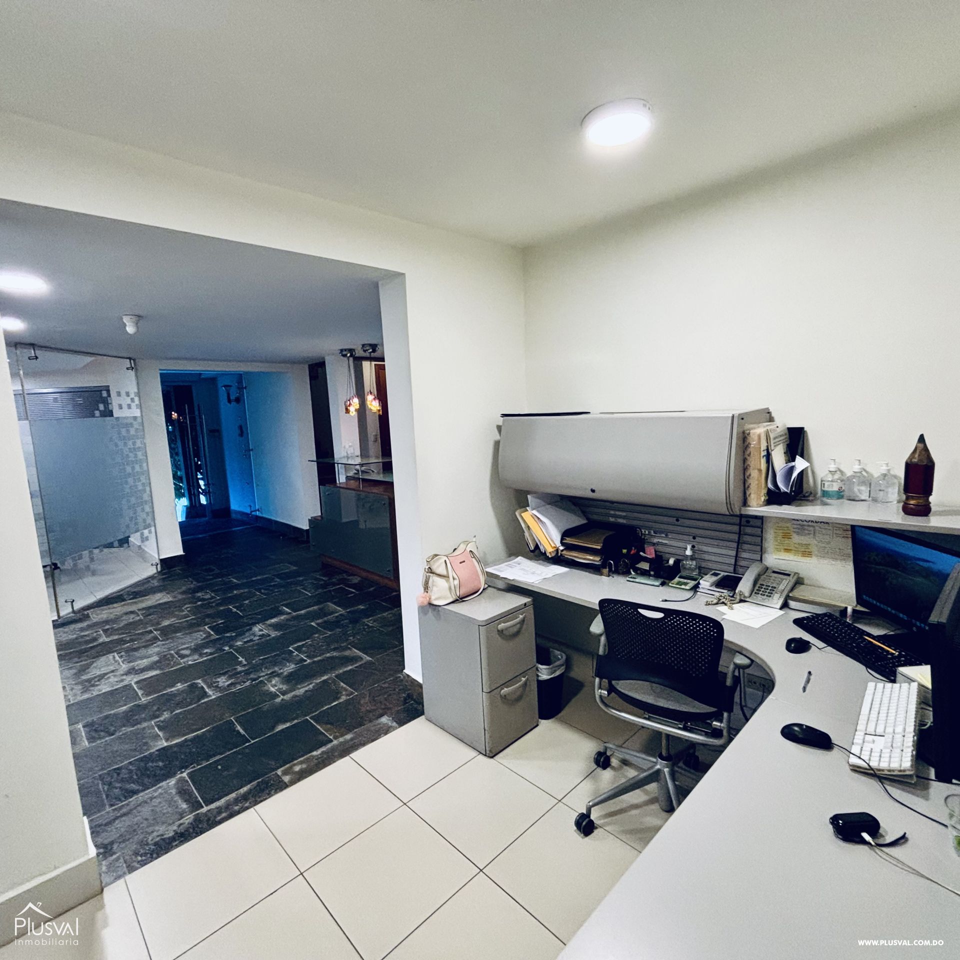 Propiedad comercial para oficinas o co-working 389339