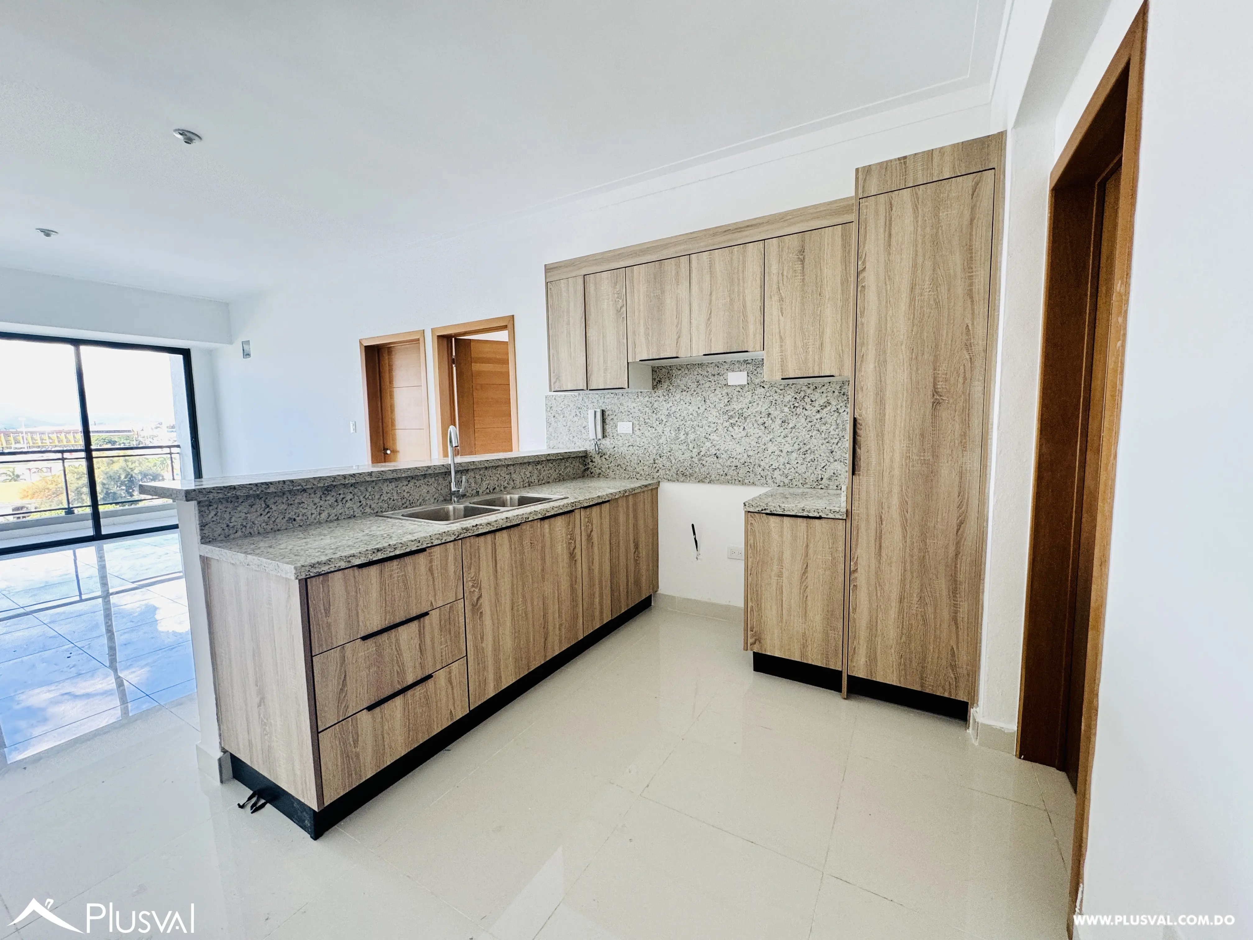 Amplio apartamento residencial en El Renacimiento 473959