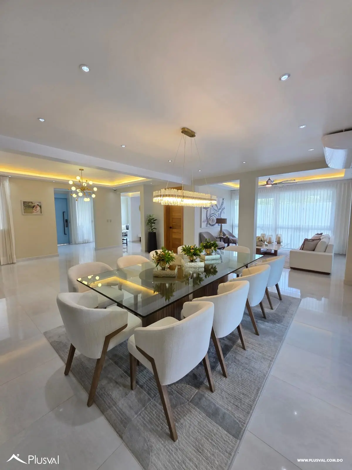 Vivienda de 2 niveles en Proyecto seguro de Santiago. 459878