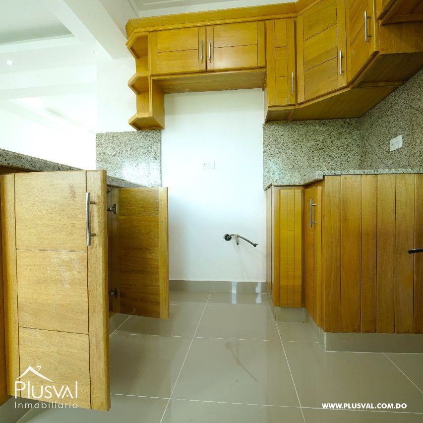 Amplio apartamento en venta, listo para estrenar 233693