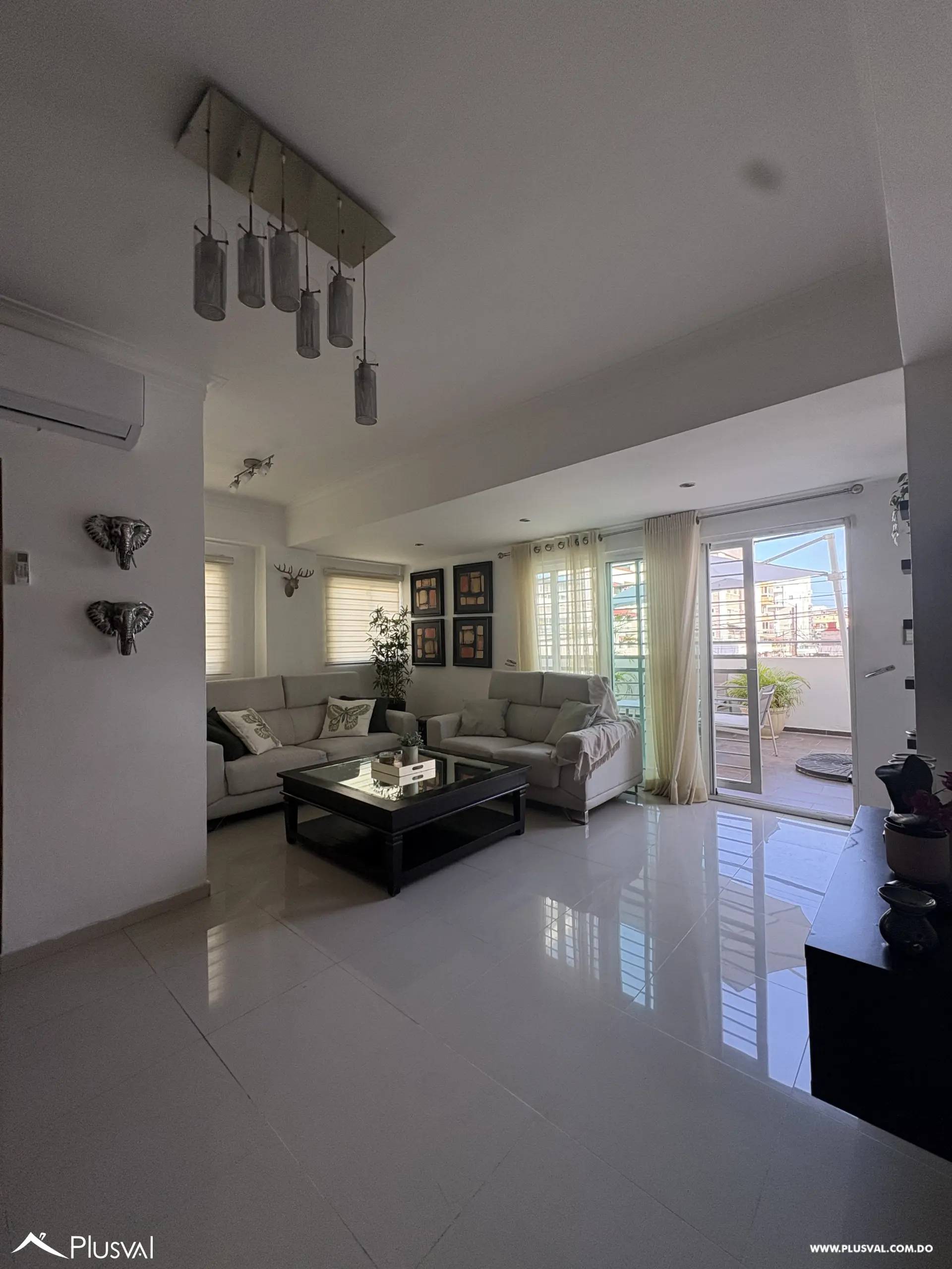 Apartamento clásico en alquiler amueblado en 2da con amplia terraza 517386