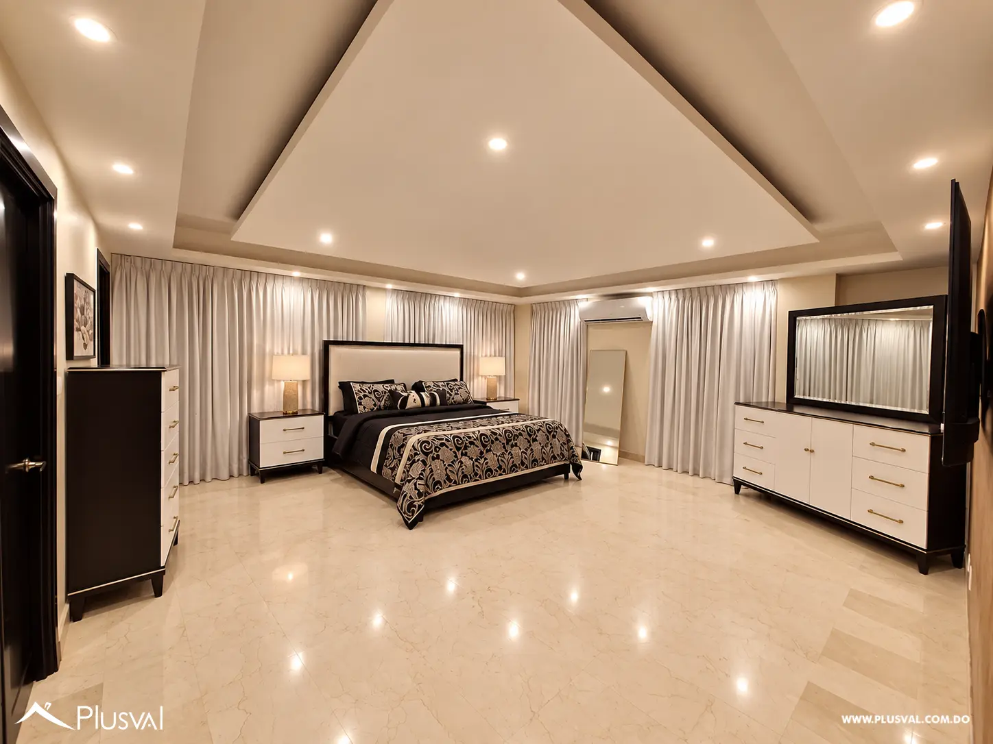 Pent-house en venta de 4 habitaciones en El Millón 530026
