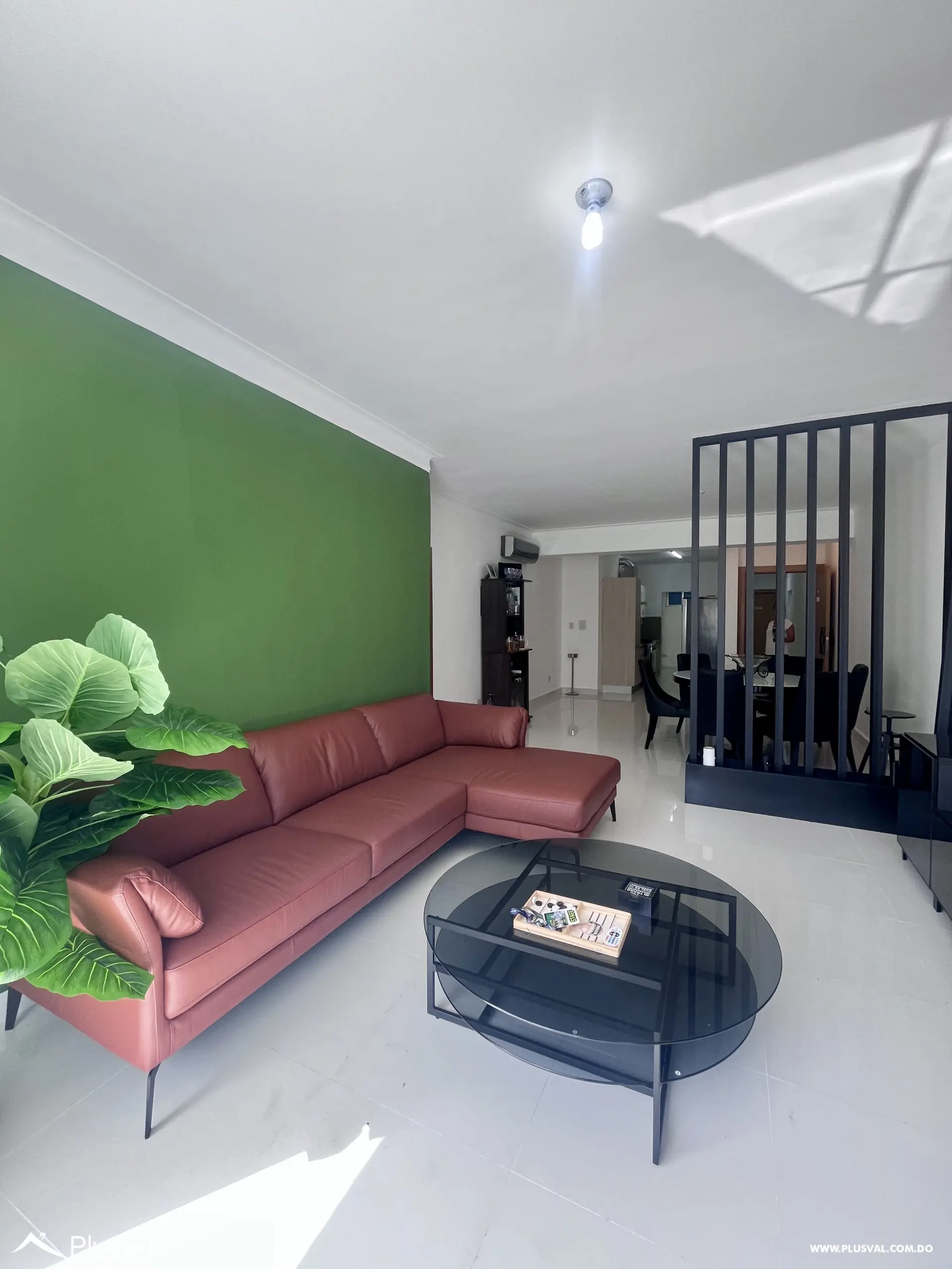 Amplio y moderno  apartamento en venta de  3 habitaciones en el millón 493683
