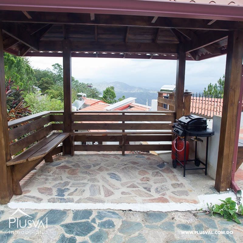 Venta de solar y 3 mejoras en  Jarabacoa 293443