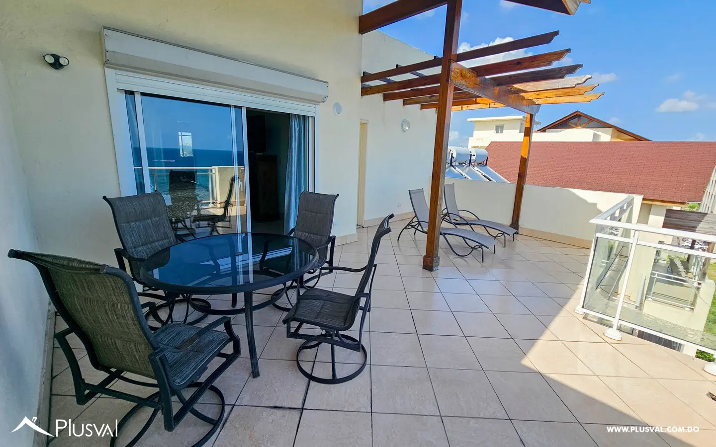 Espacioso pent-house con vista al mar 462224