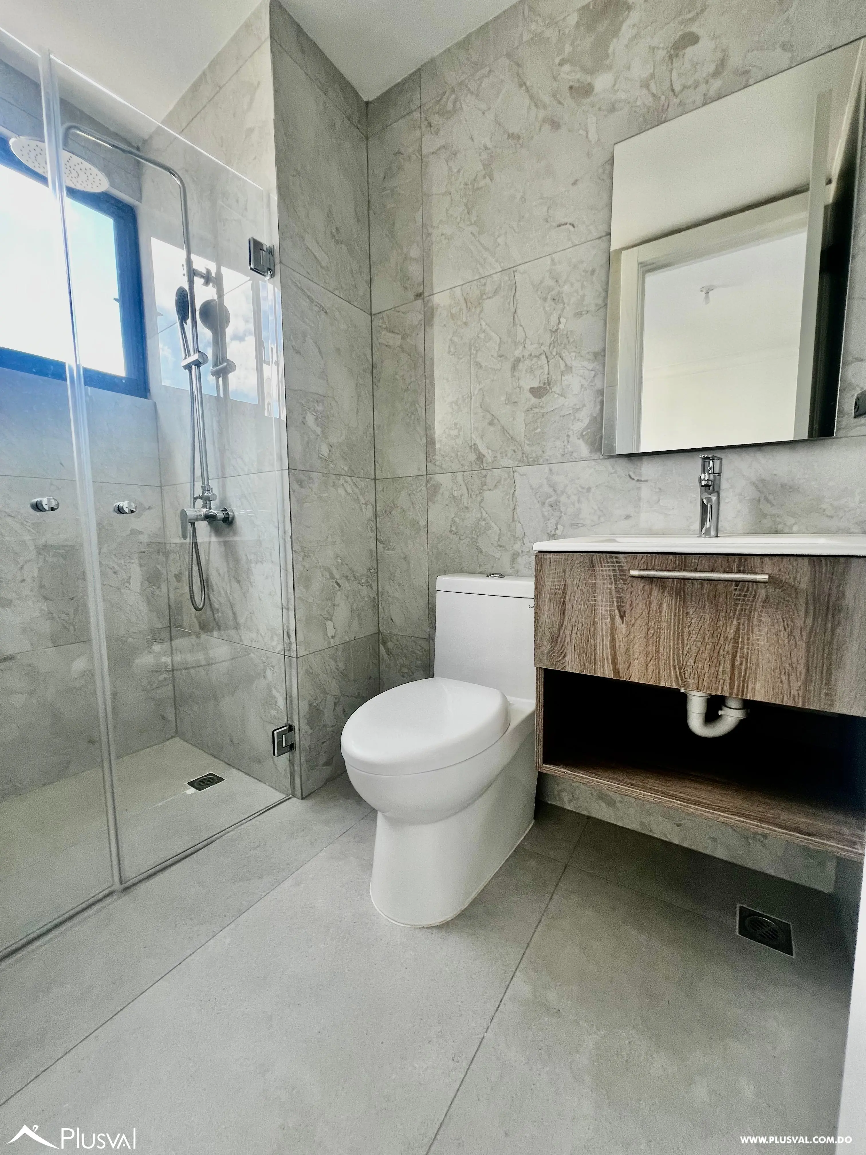 Moderno apartamento en venta de 2 habitaciones, en Evaristo Morales 459722