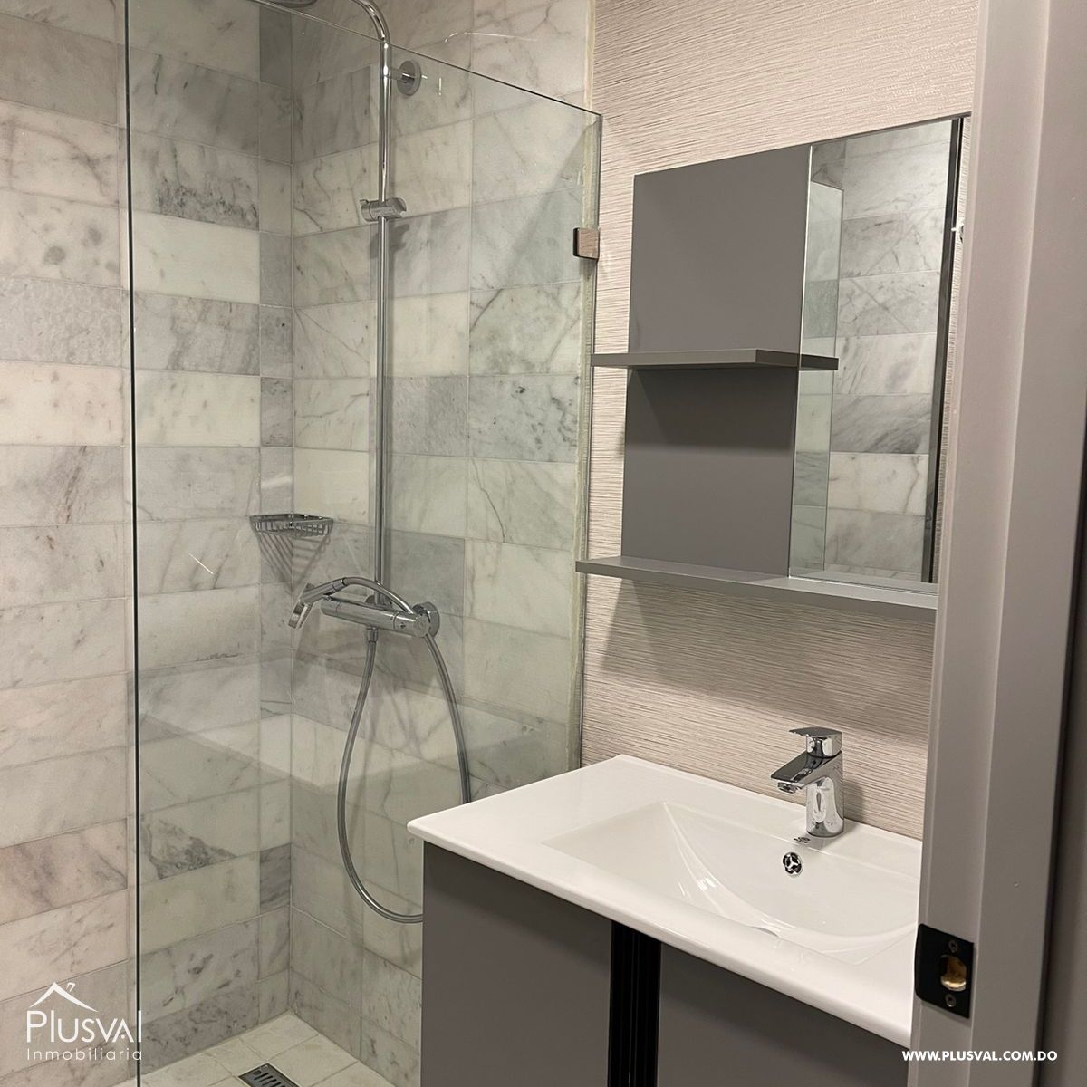 Apartamento de 1 habitación en alquiler + estudio amueblado en Piantini 289494