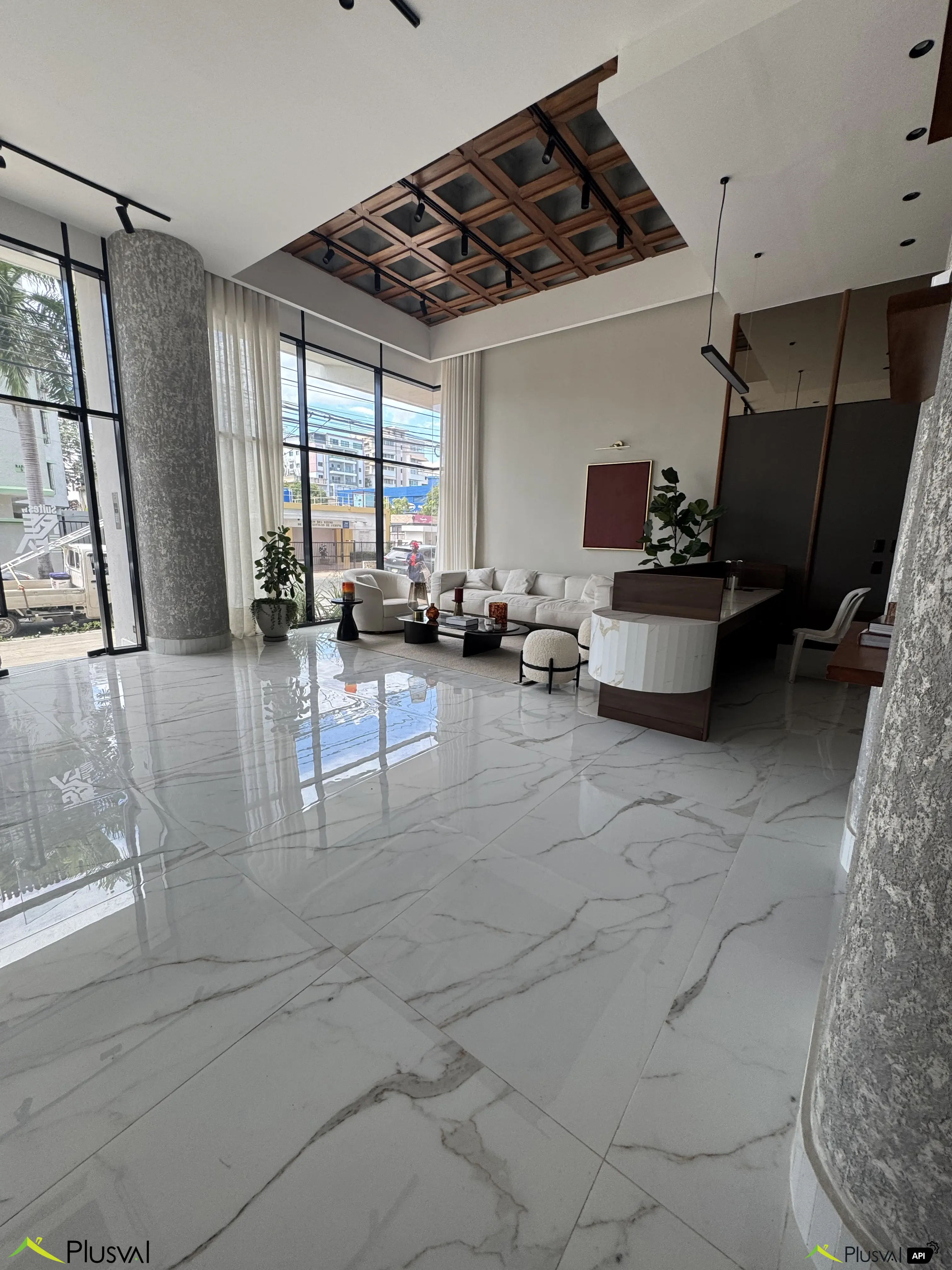 Venta de apartamento  de 3 habitaciones y estudio en Evaristo Morales 451379