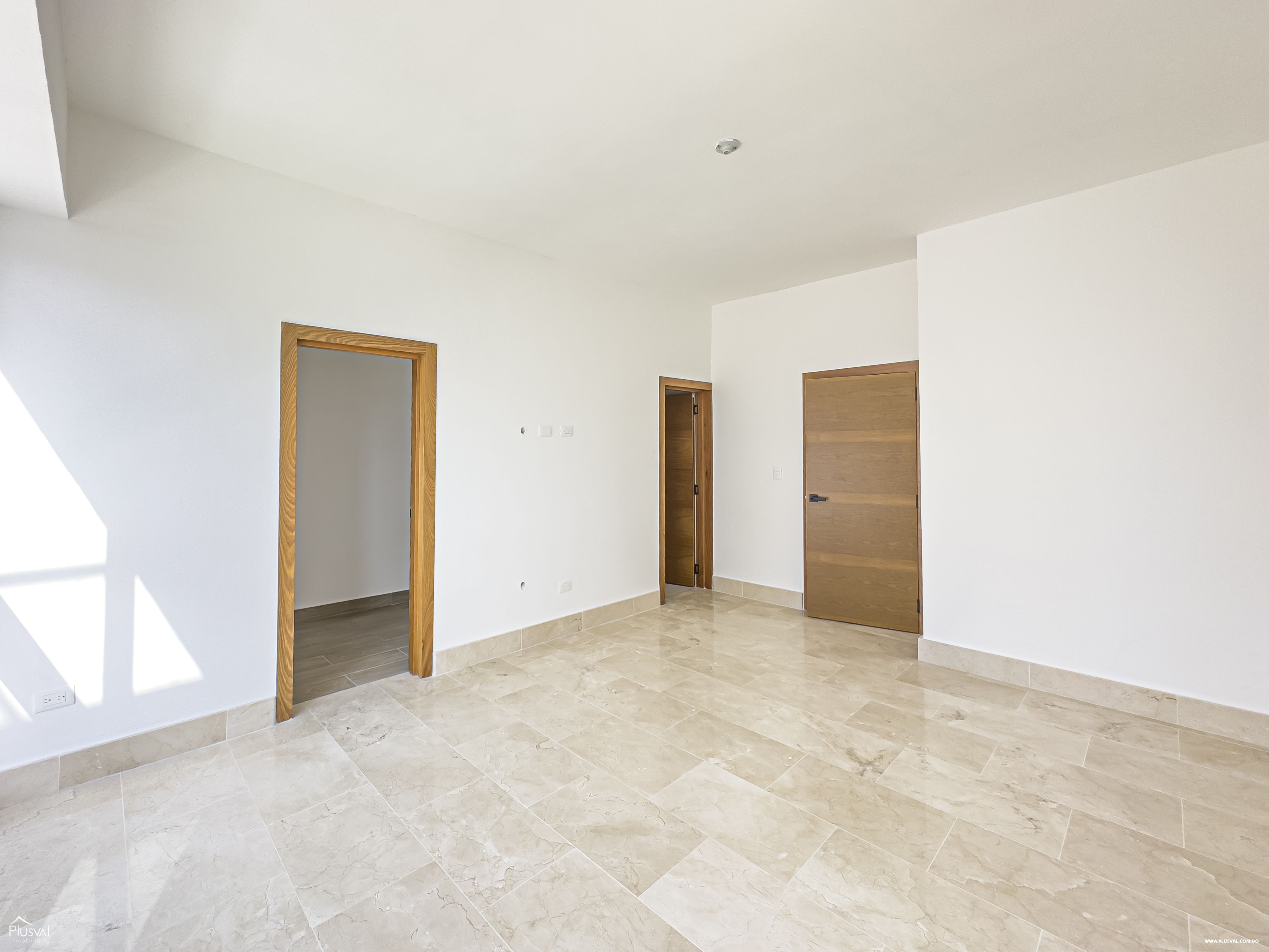 Apartamento en alquiler con línea blanca, Piantini. 284305