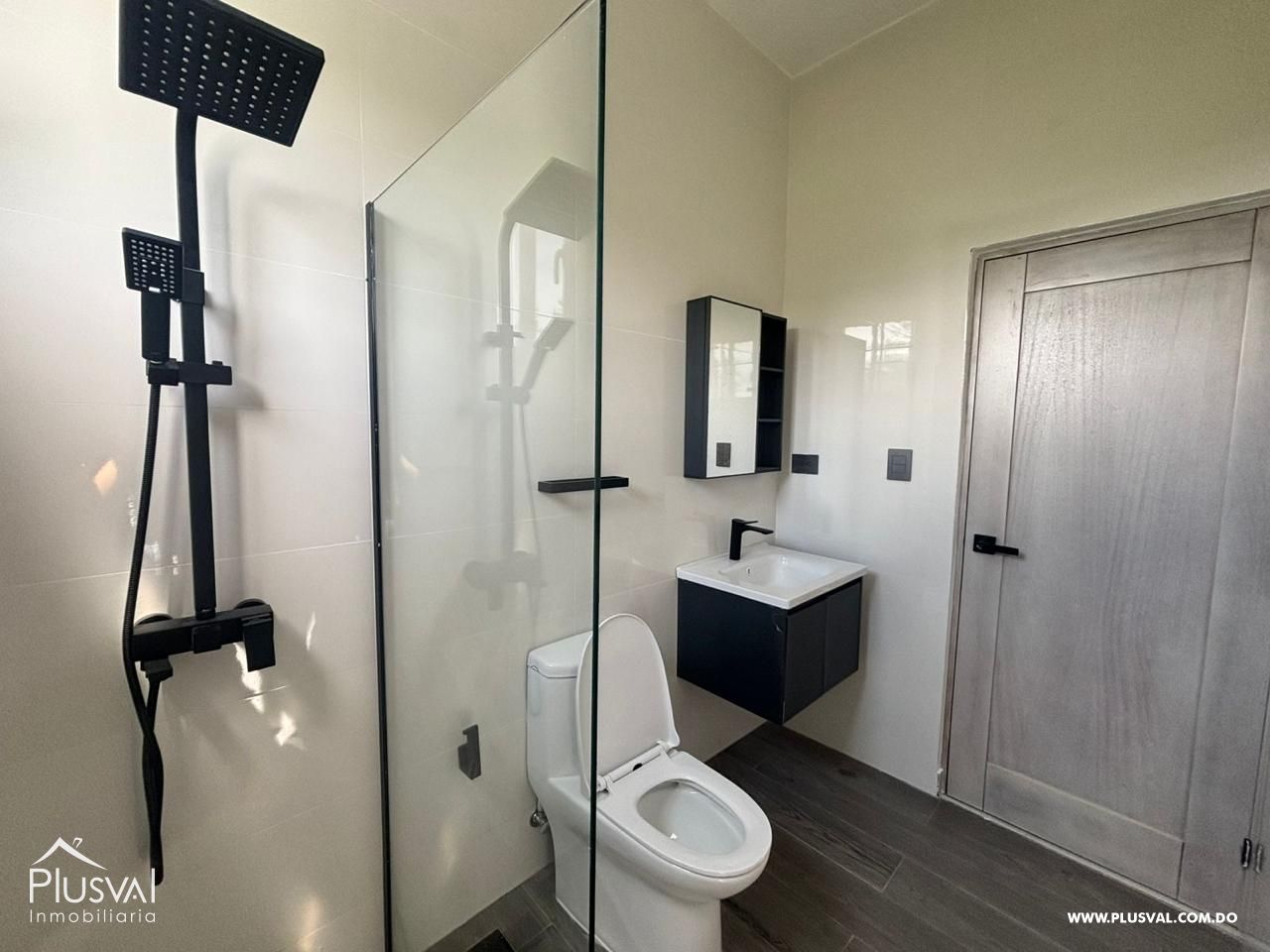 Apartamento en Venta Primer Nivel  Residencial Privado con Patio 463956