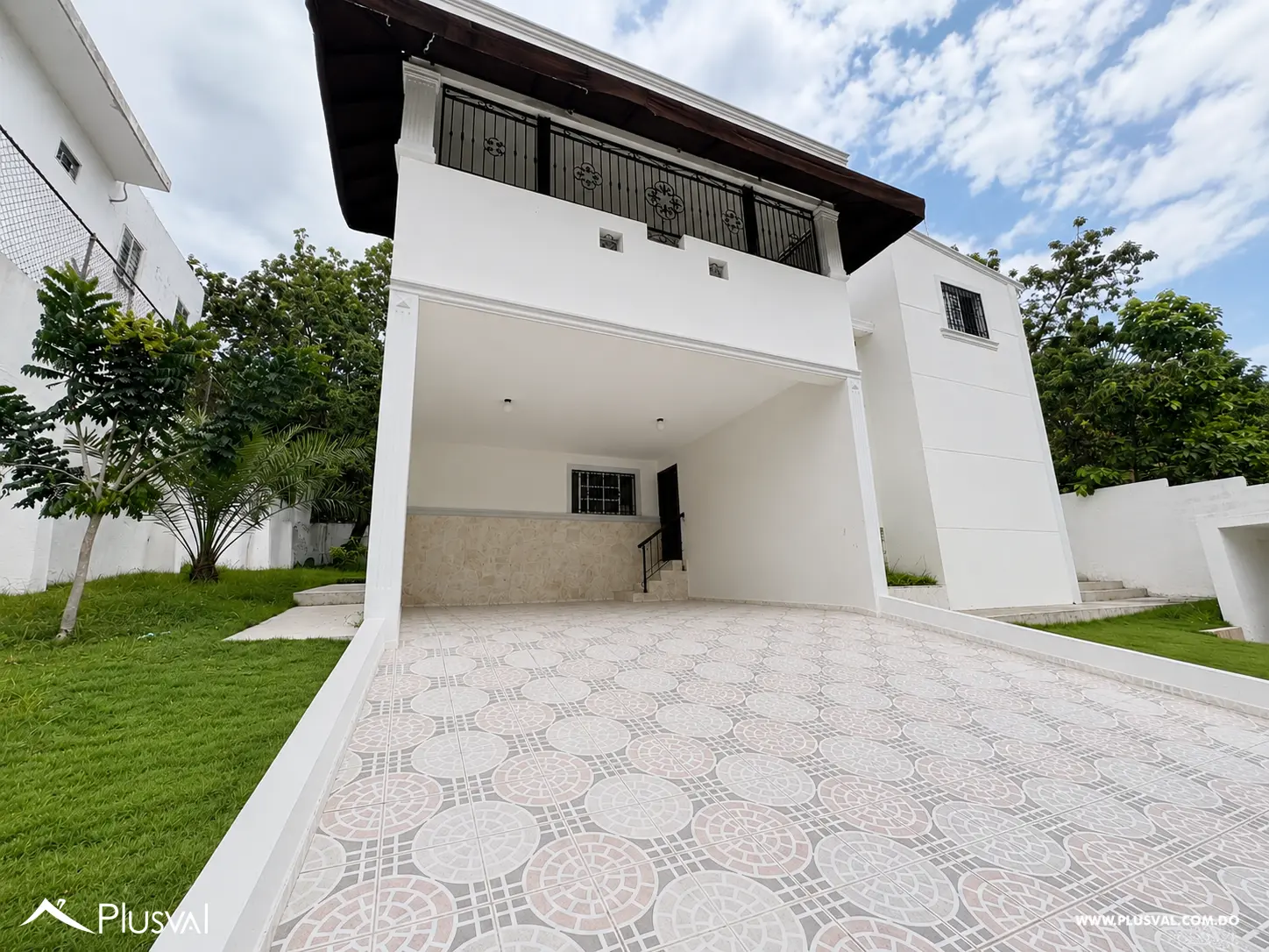 Alquilo Hermosa Casa de 2 Niveles en Resicencial El Ducado- Altos de Arroyo Hondo 518209