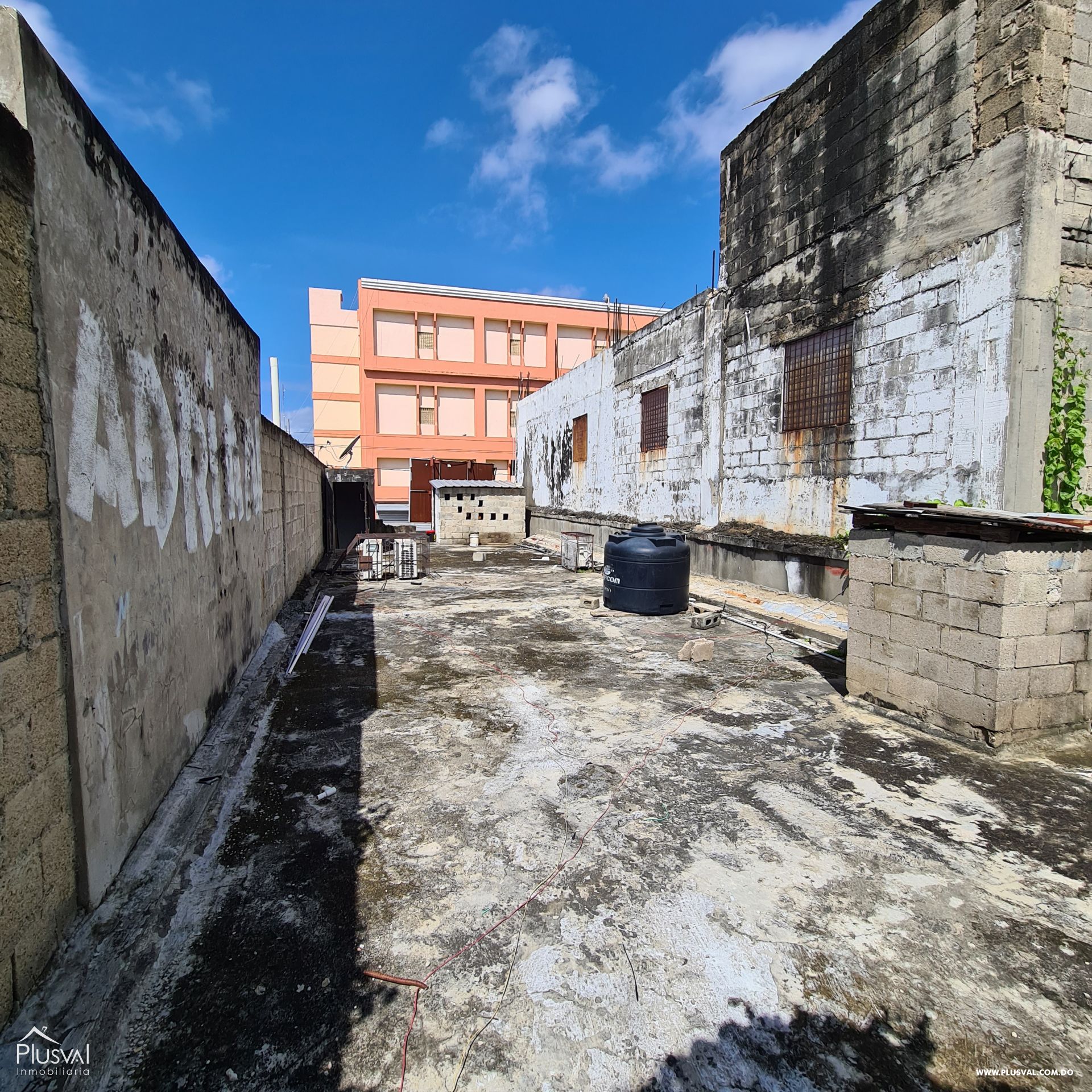 Edificio próximo a la Duarte con París 229504
