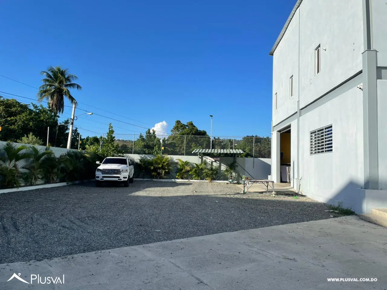 Nave Industrial en La Vega: Perfecta para Actividades Manufactureras y Logísticas 474427