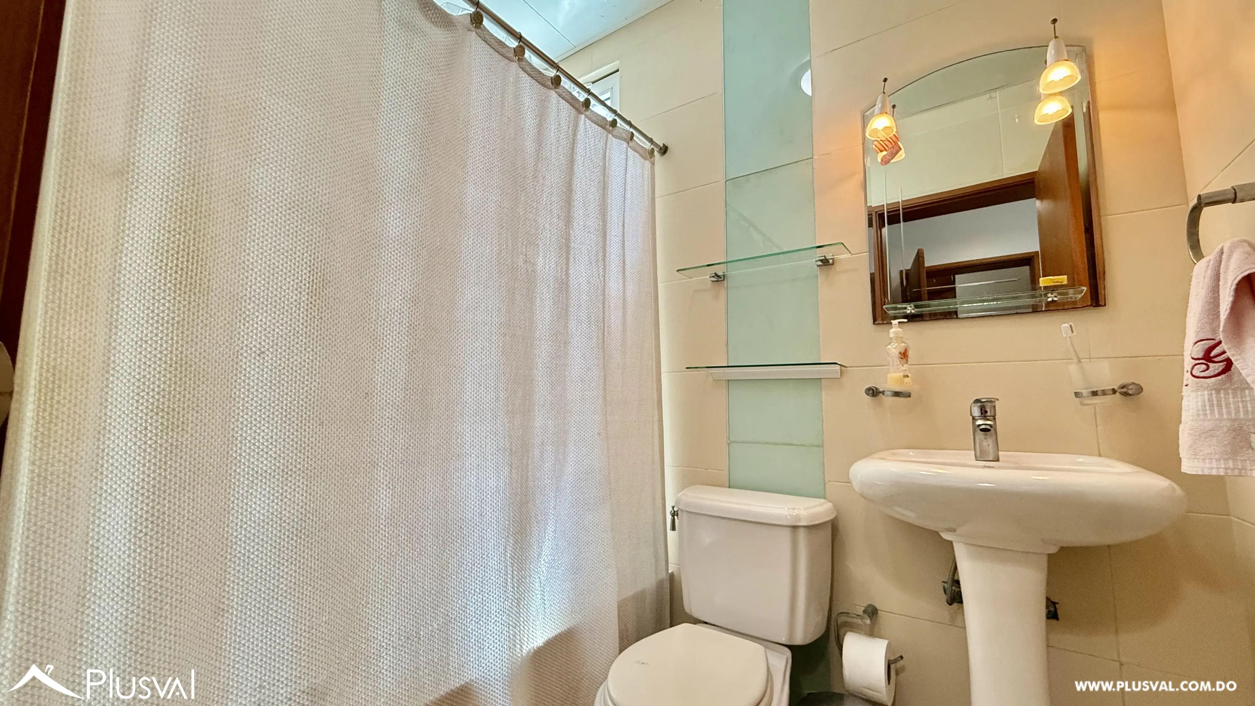 Apartamento con Patio en venta en Los Cerros de Gurabo, 3 Habitaciones mas 2 parqueos. 497745