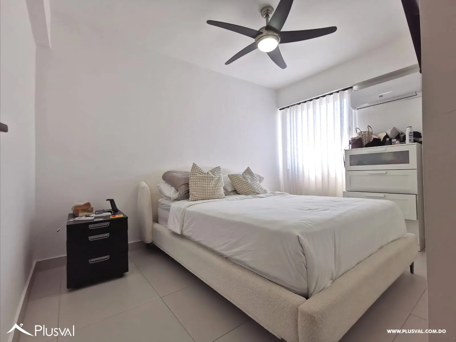Excelente apartamento en venta en piso alto en Naco 461018