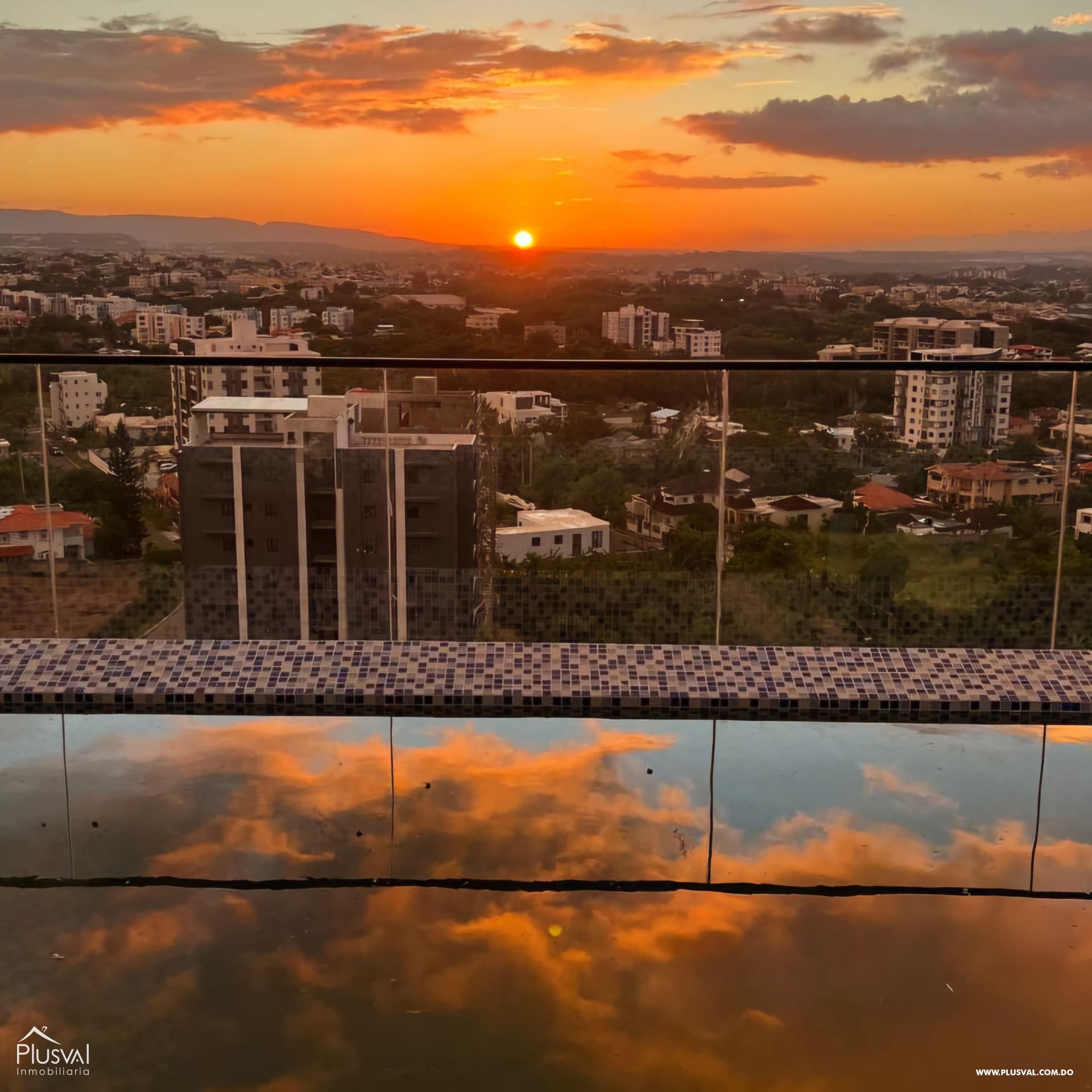Exclusivo proyecto residencial en venta en la urbanización Thomén 382687