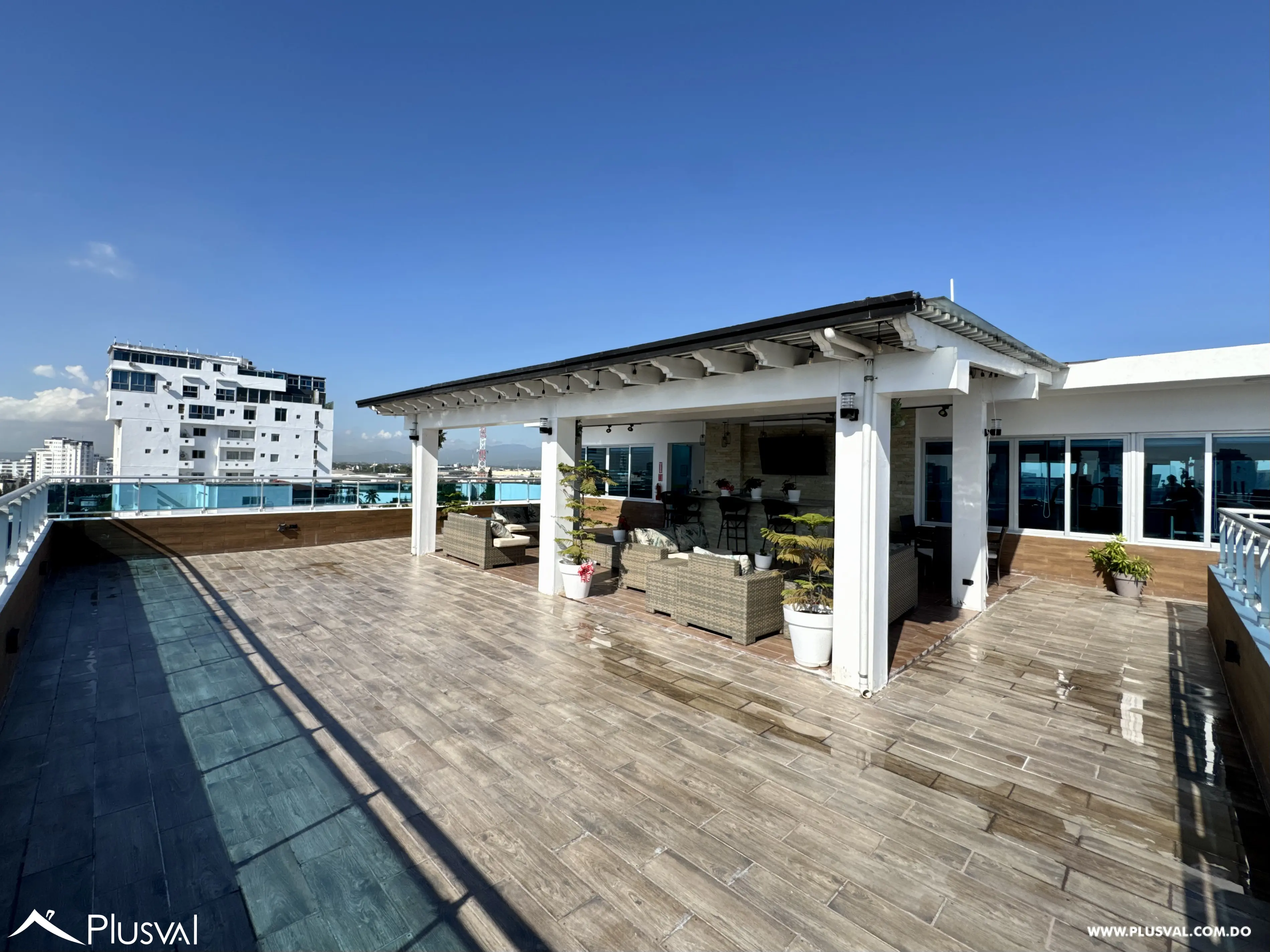 Alquilo apartamento de tres habitaciones en Renacimiento. 484138