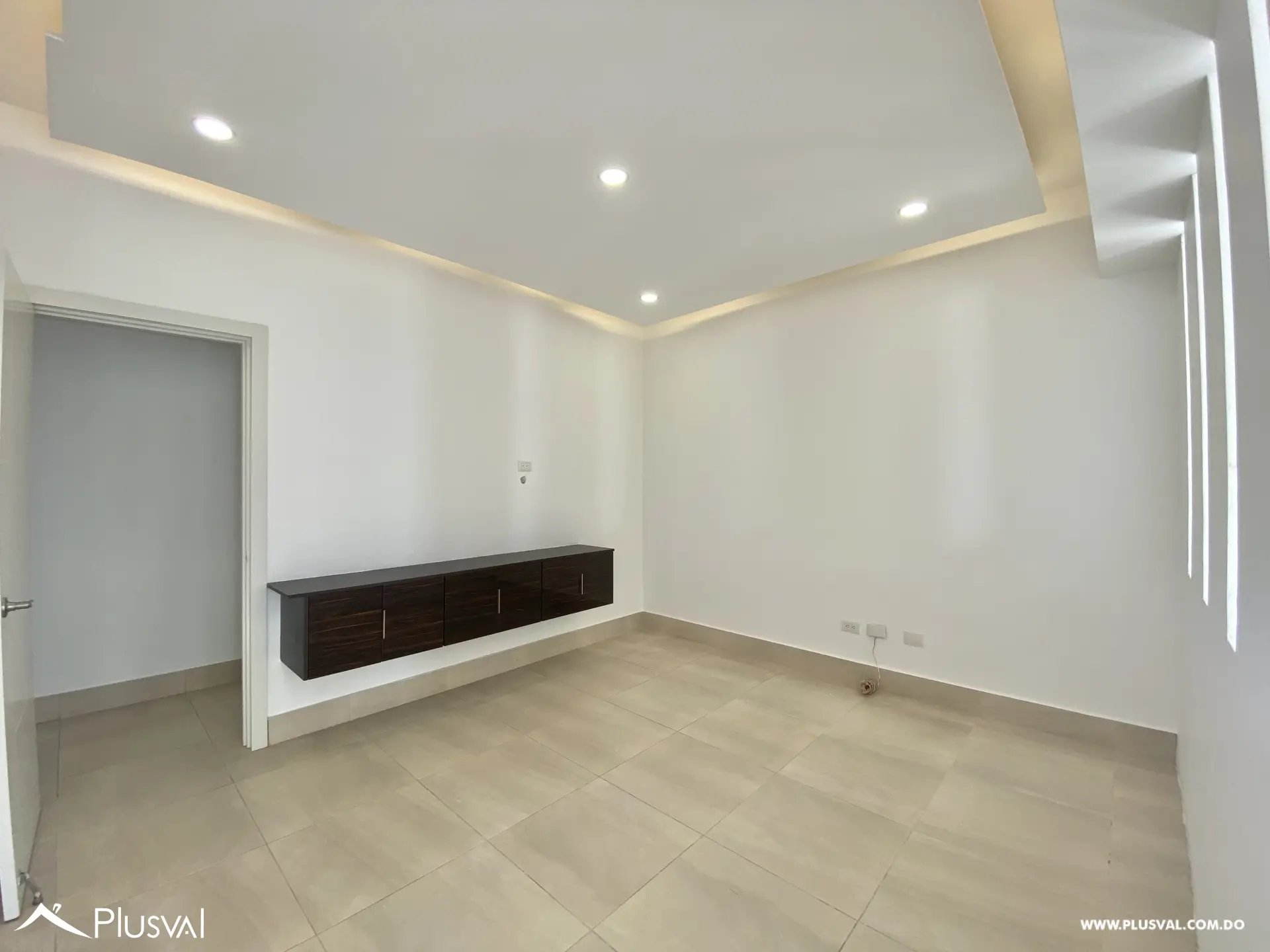 Alquilo Excelente y Amplio Apartamento en Zona Exclusiva en  La Esperilla 467465