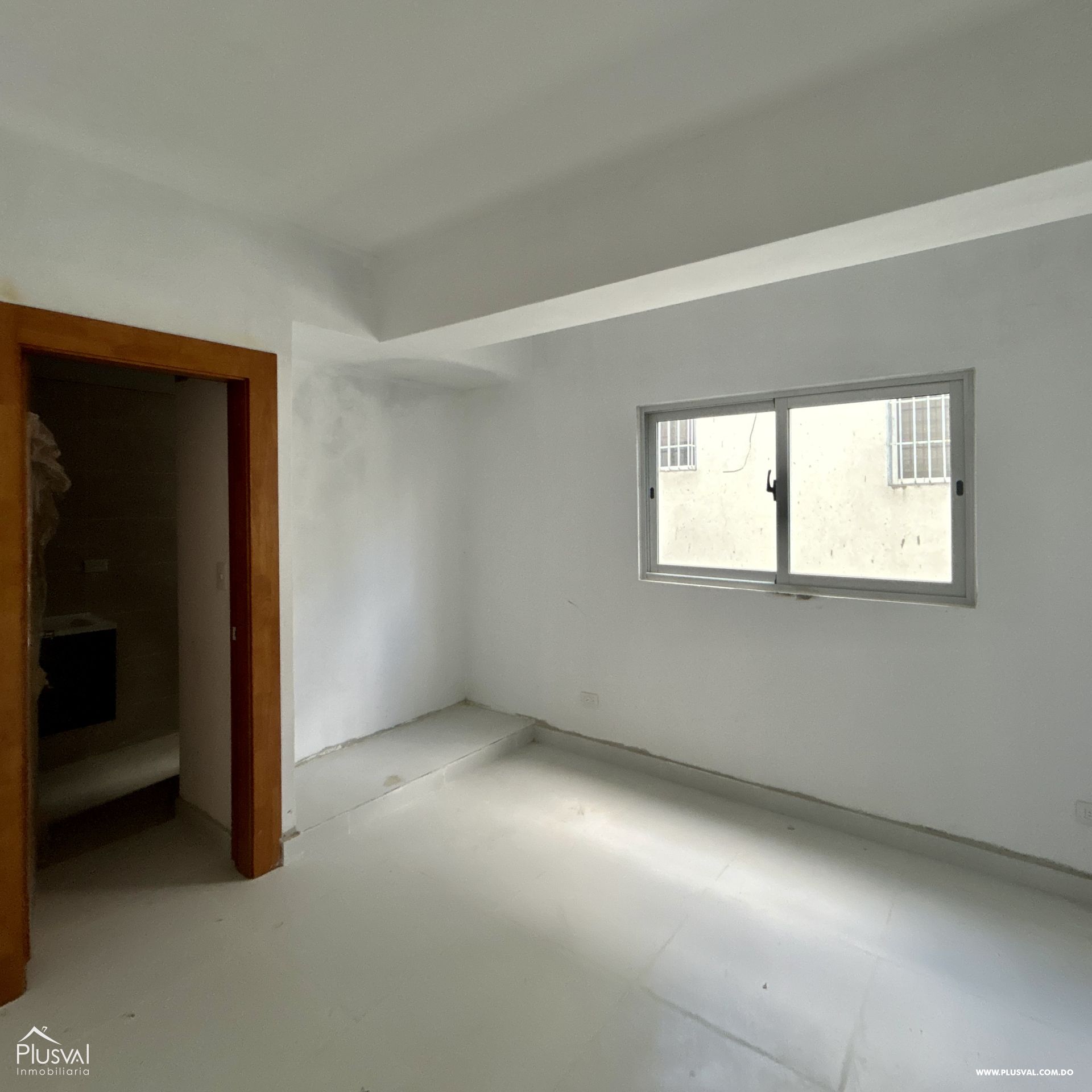 Apartamento en venta de 3 habitaciones y 3 parqueos en Mirador Norte. 492437
