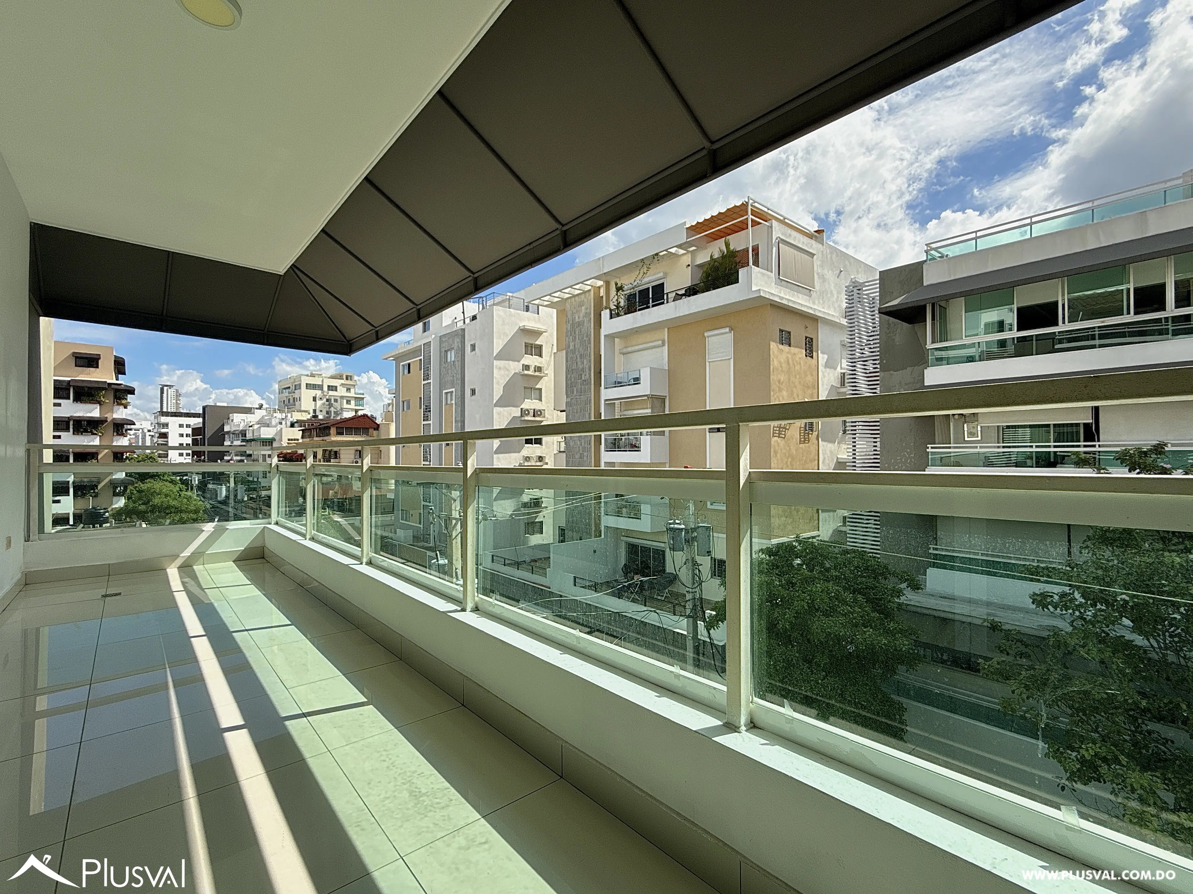 Alquiler Apartamento de 3 Habitaciones y 3 parqueos en Mirador Sur 478187