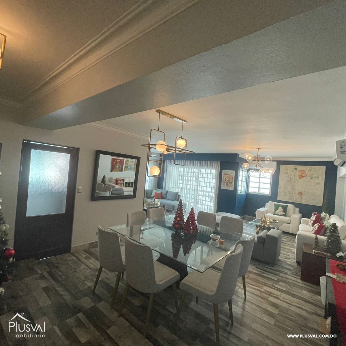 Amplio Apartamento de 3 habitaciones  en Venta en Evaristo Morales 329438