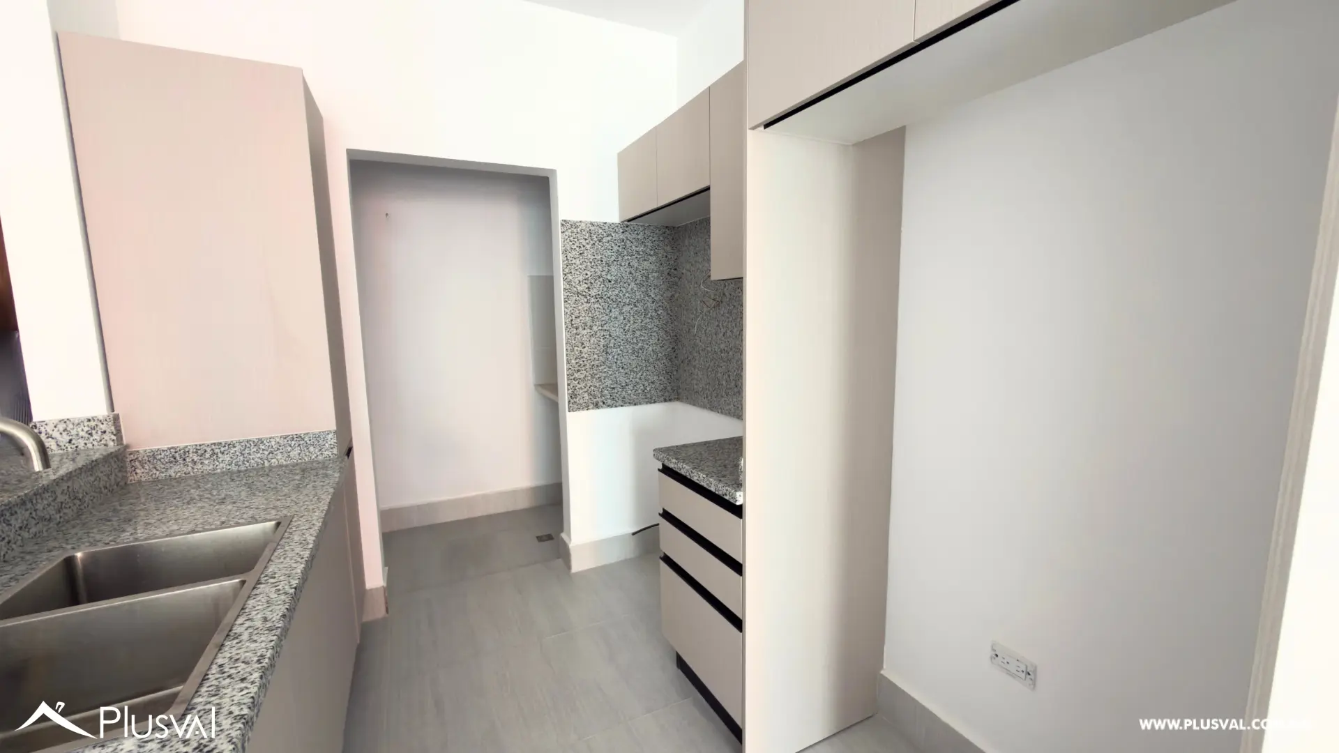 Proyecto de apartamentos en venta en Evaristo Morales 513029