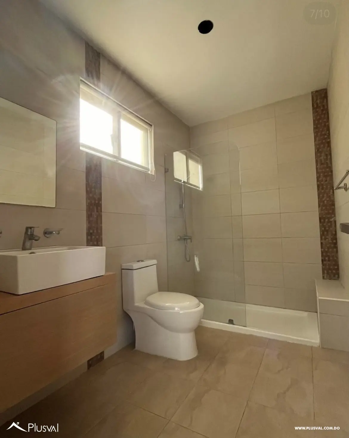 Amplio apartamento de 2 habitaciones en venta en Evaristo morales 493090