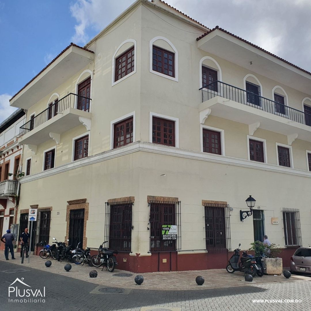 Edificio en venta en la Zona Colonial de 4 niveles 223593