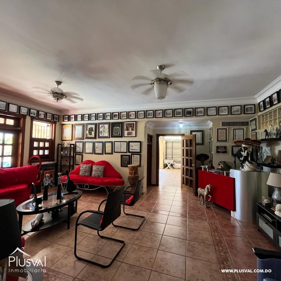 Casa de Johnny Ventura en Arroyo Hondo. 348053