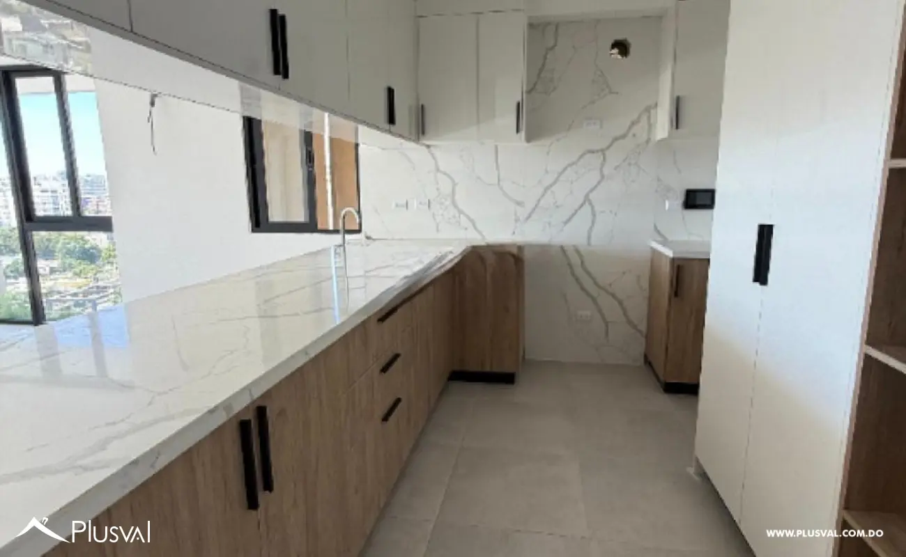 Venta de apartamento de 3 habitaciones con 3 parqueos en el sector de Naco 479077