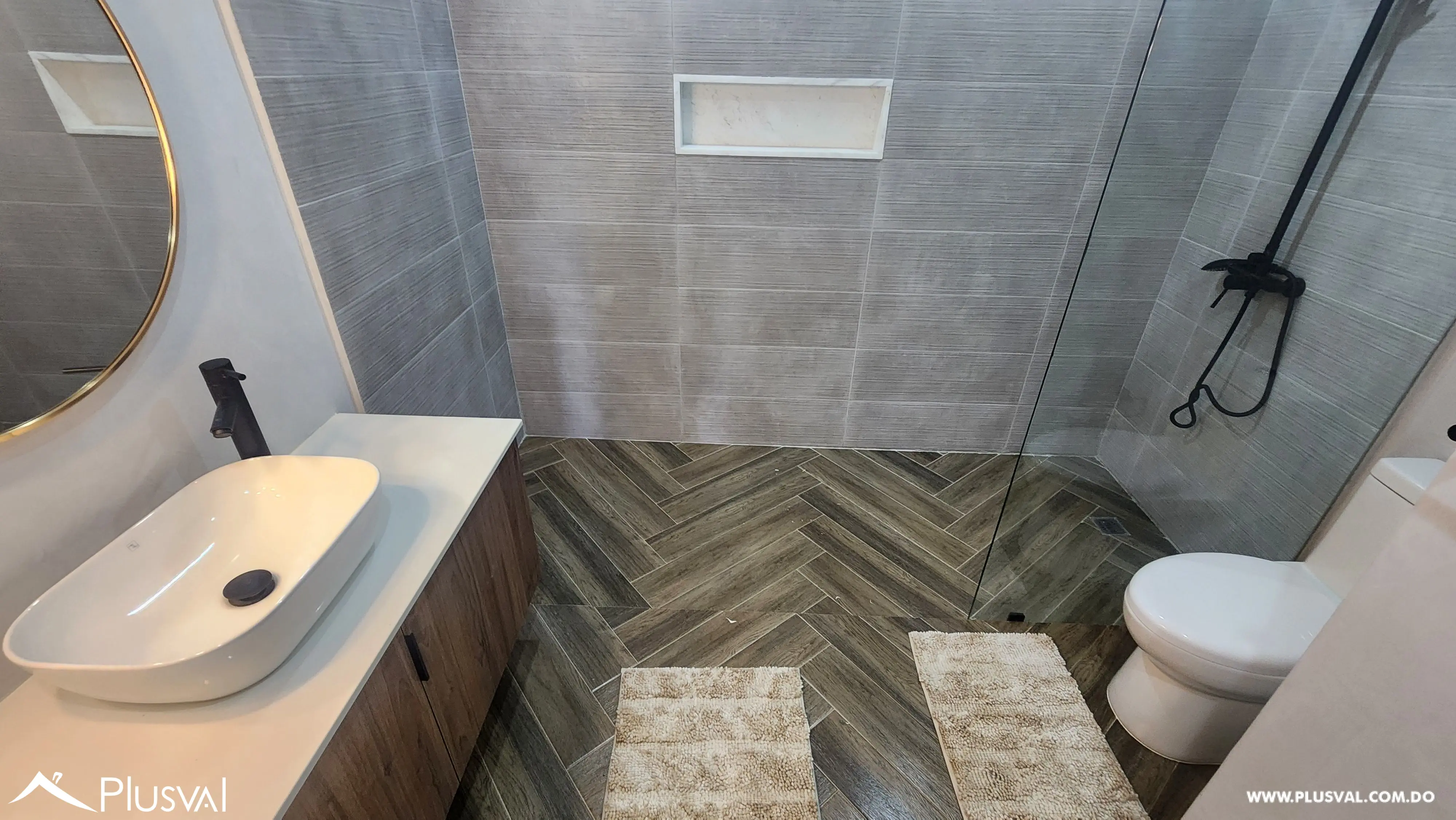 Se alquila 1 habitacion en Piantini. 469463