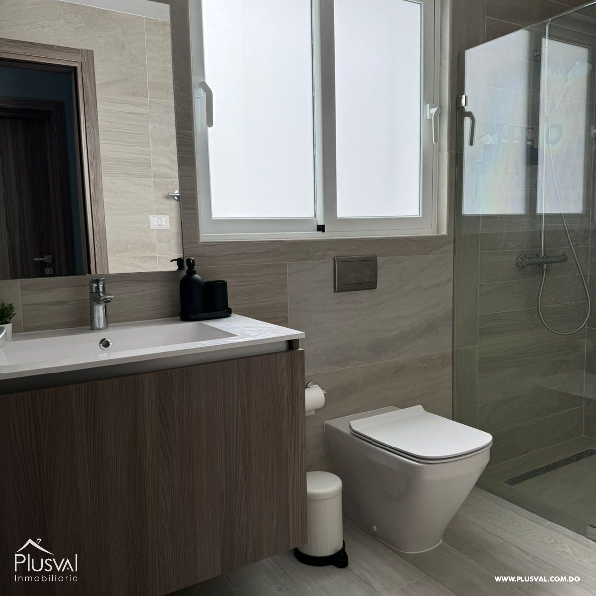 Apartamento amueblado de lujo en Cana Bay 413779