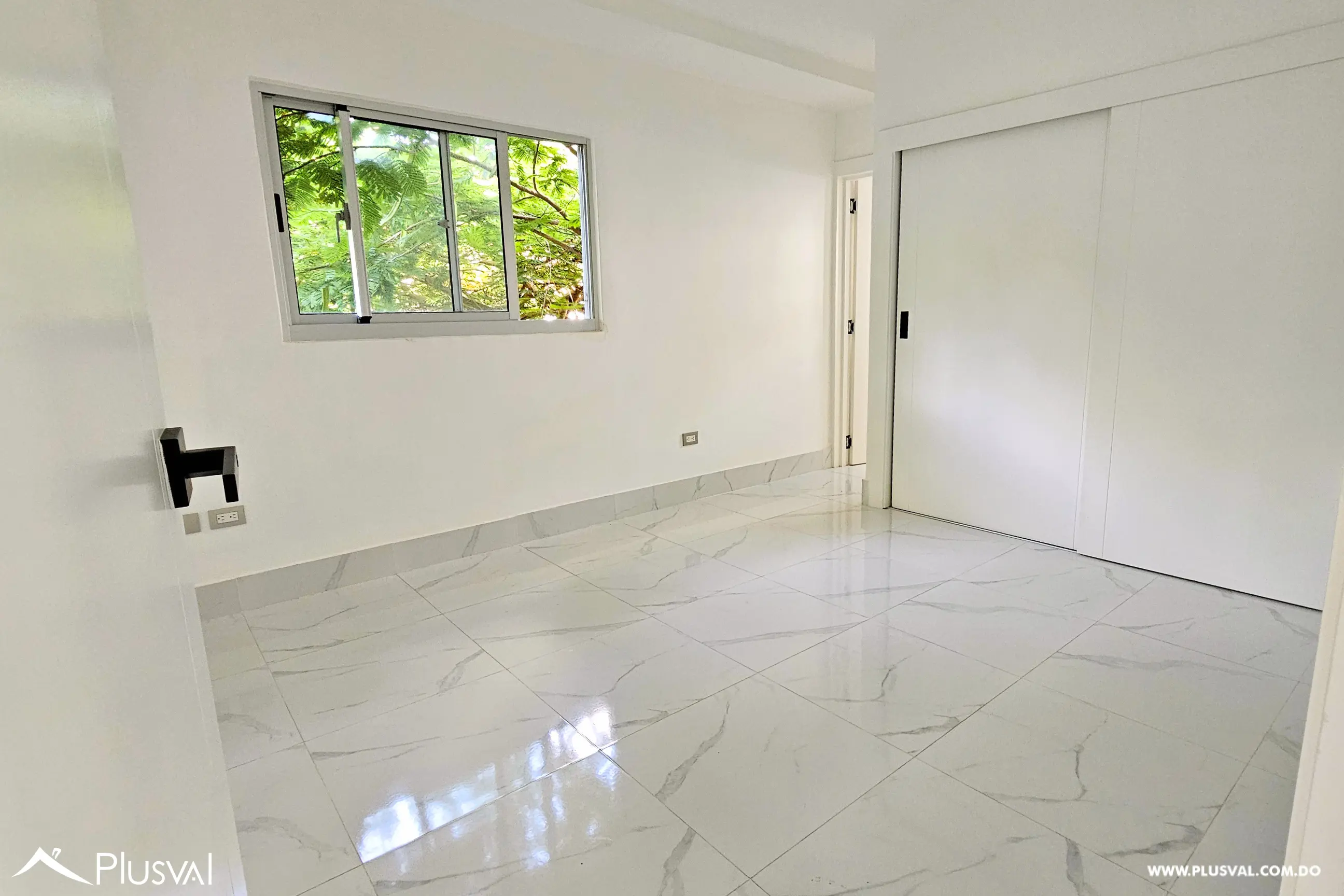 Apartamento nuevo de 2 habitaciones en venta en Piantini 467137