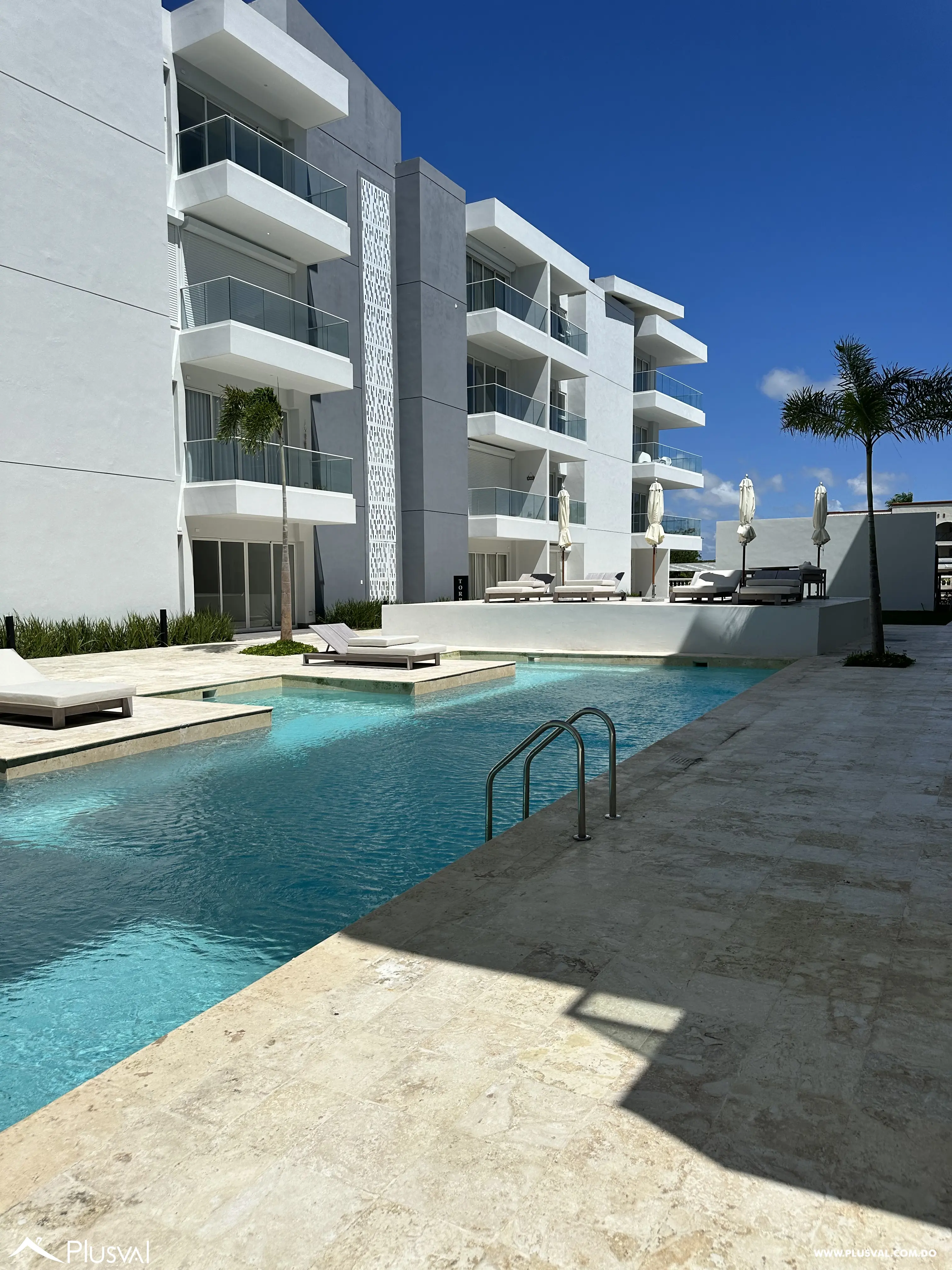 Apartamento de 2 habitaciones, en renta en Las Canas Cap Cana 530867