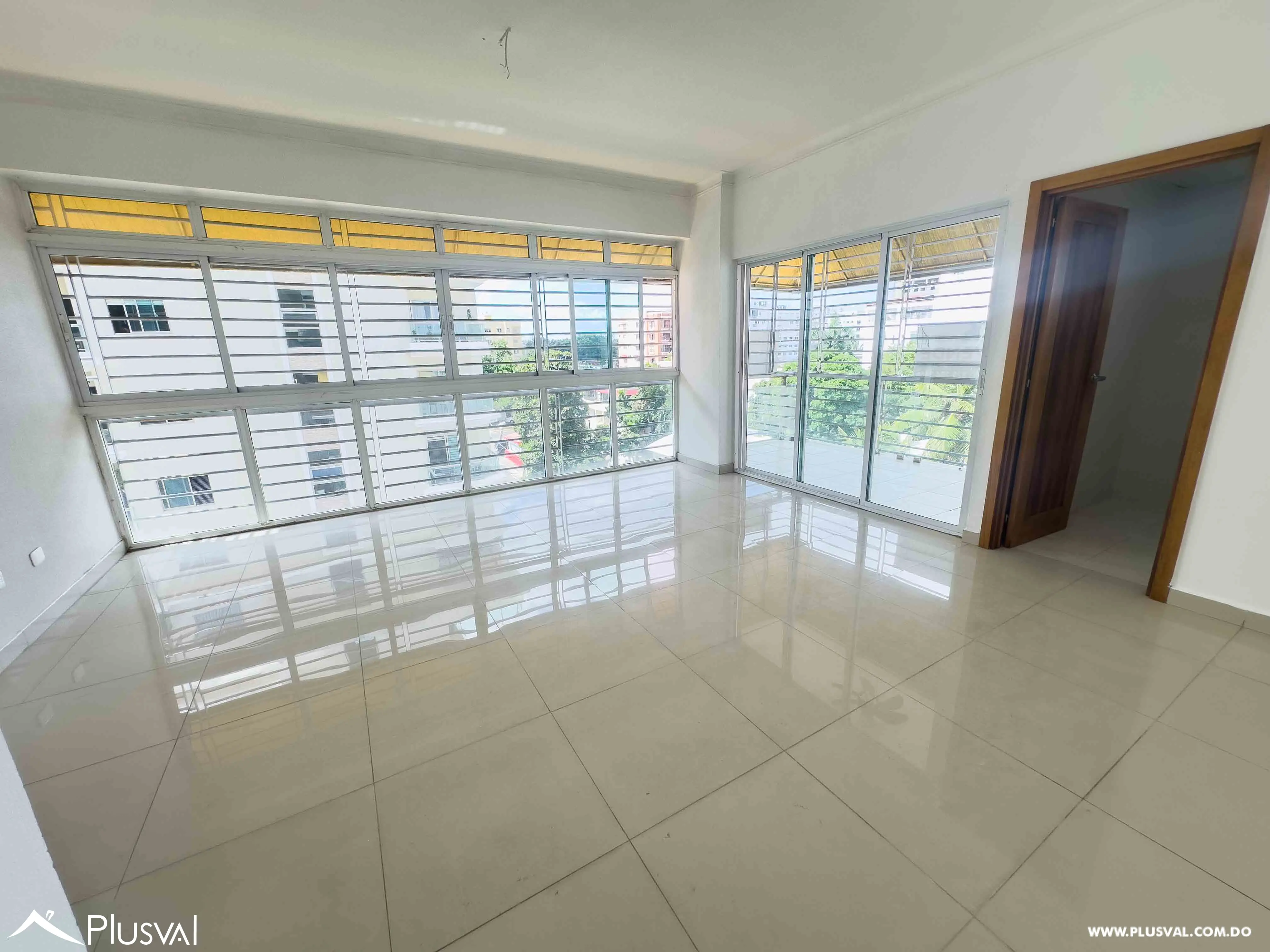 Comodo Apartamento en venta en Renacimiento 518751
