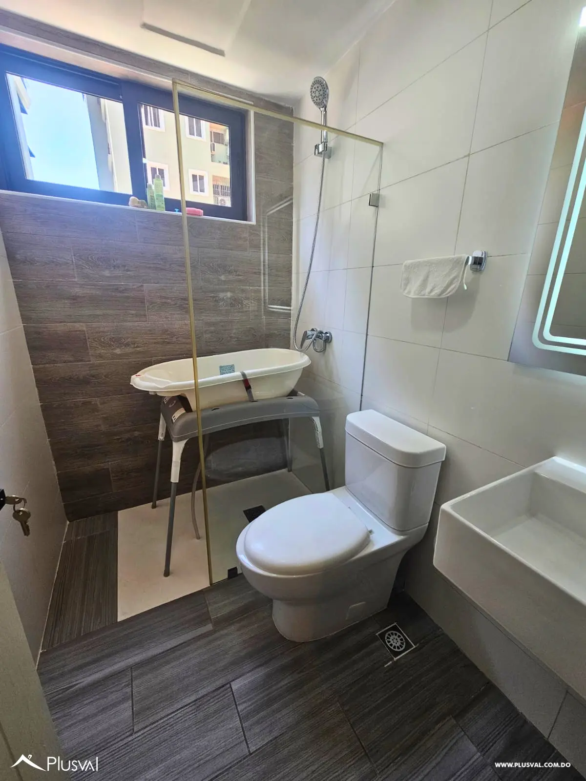 Apartamento de 2 habitaciones en venta en Evaristo Morales 519799
