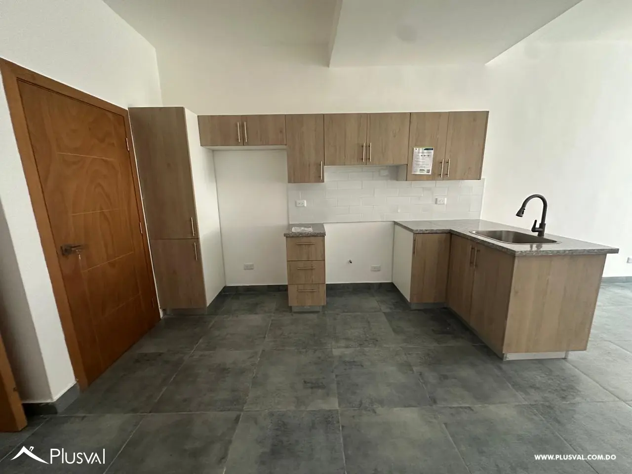 Apartamento de 2 habitaciones en el sector de Evaristo Morales 476660