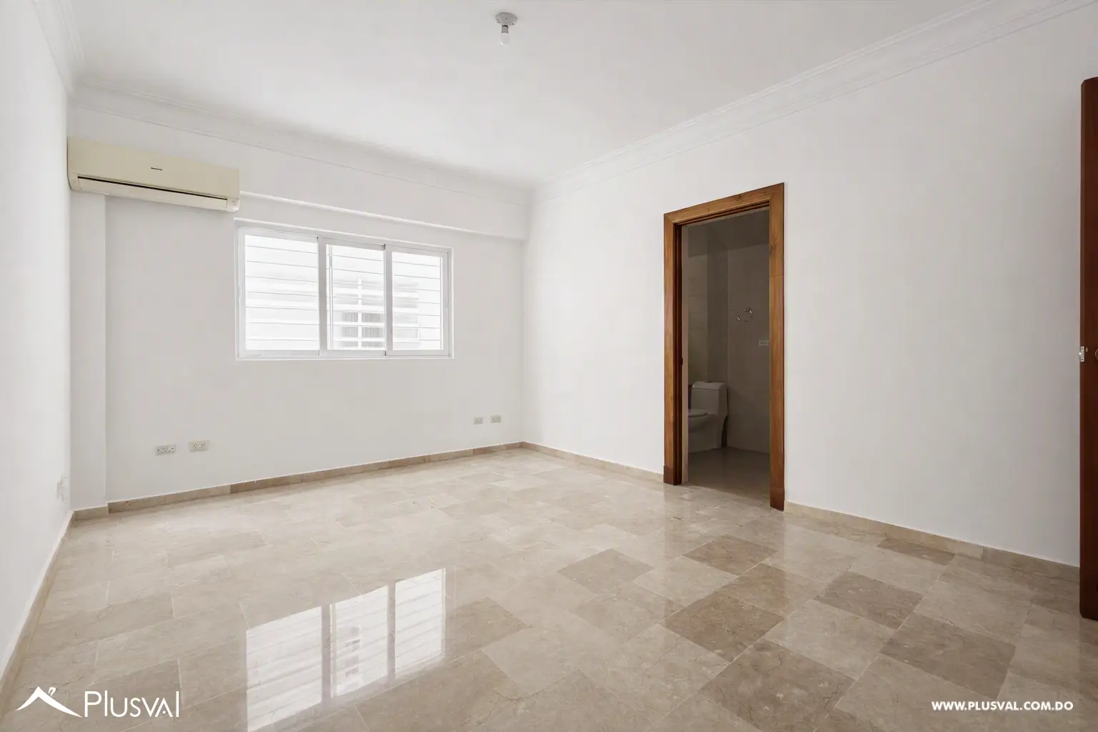 Apartamento exclusivo de 275 m² con estudio y acabados en mármol Evaristo Morales 529292