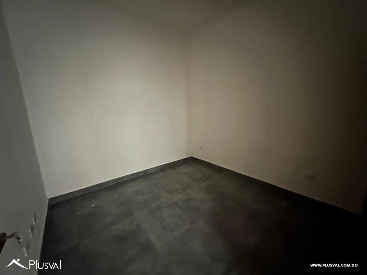 Apartamento en alquiler de 2 habitaciones en el sector de Evaristo Morales 476678