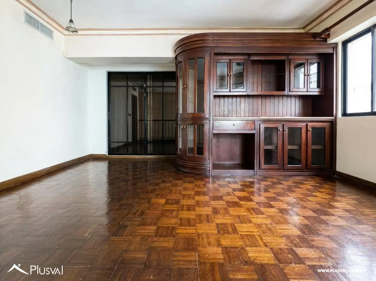 Venta de Pent House Classico en Serralles 502440