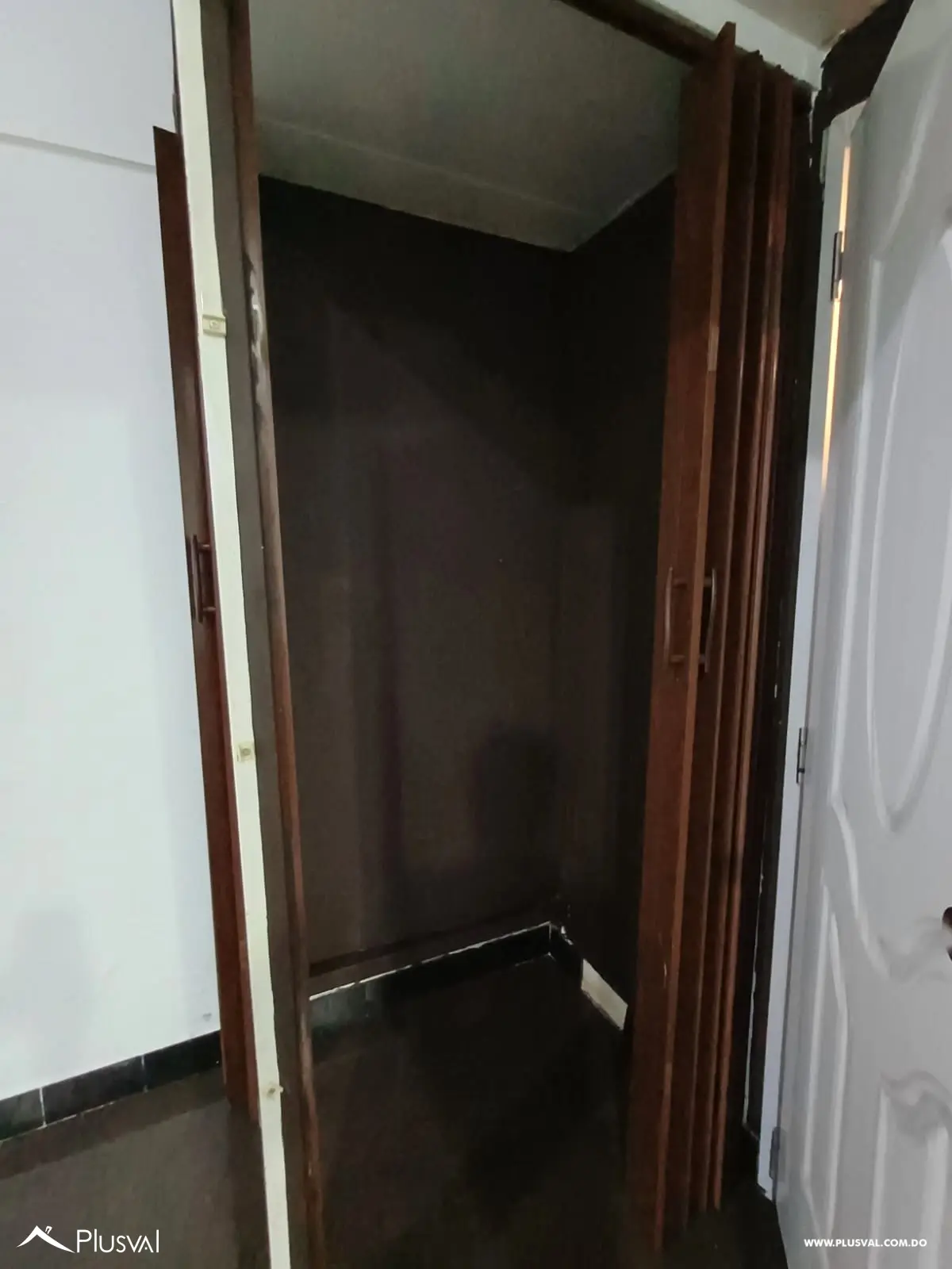 Se vende local comercial en Primer Nivel 516001