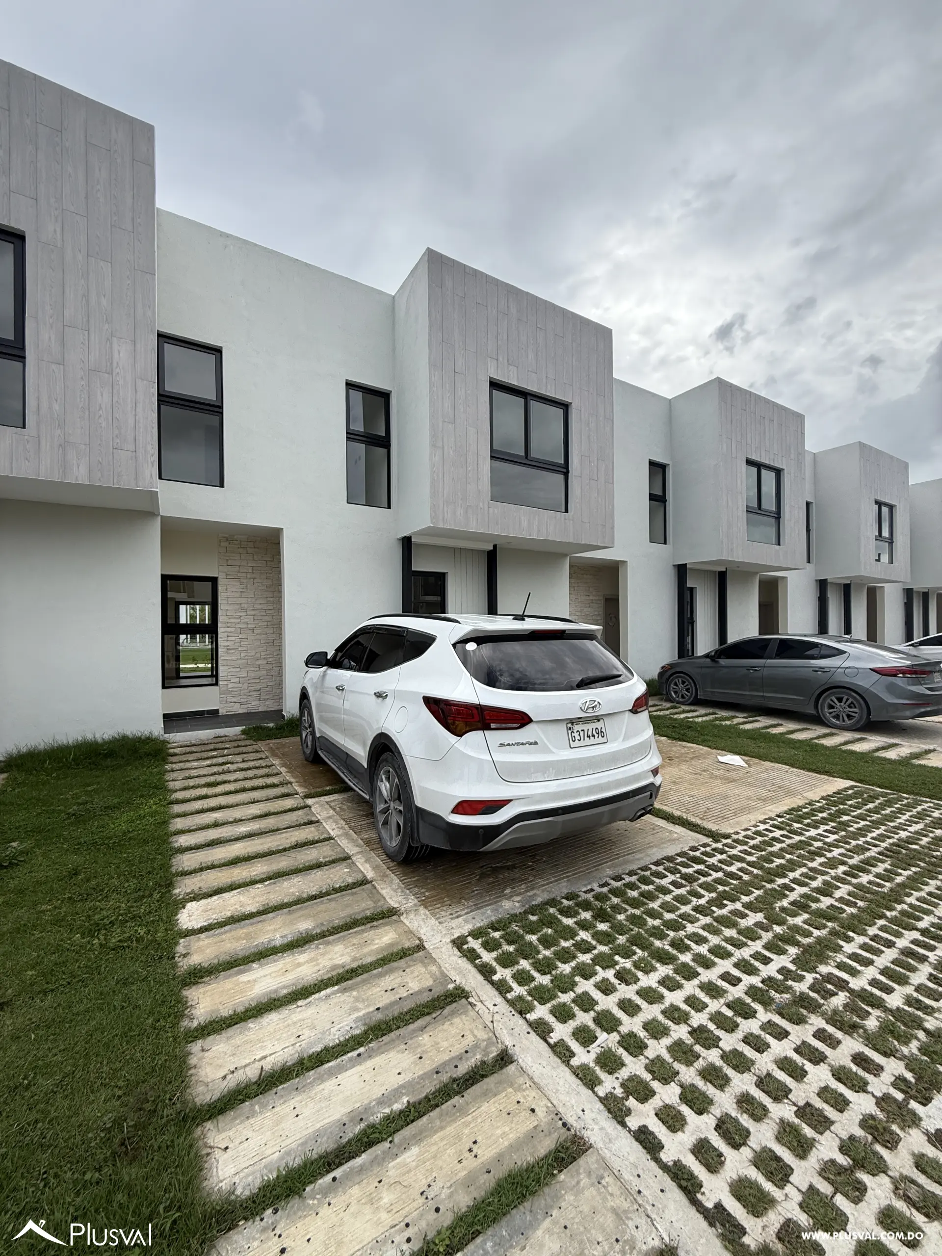 Villa en Venta en Vista Cana con Patio y Terraza 522443