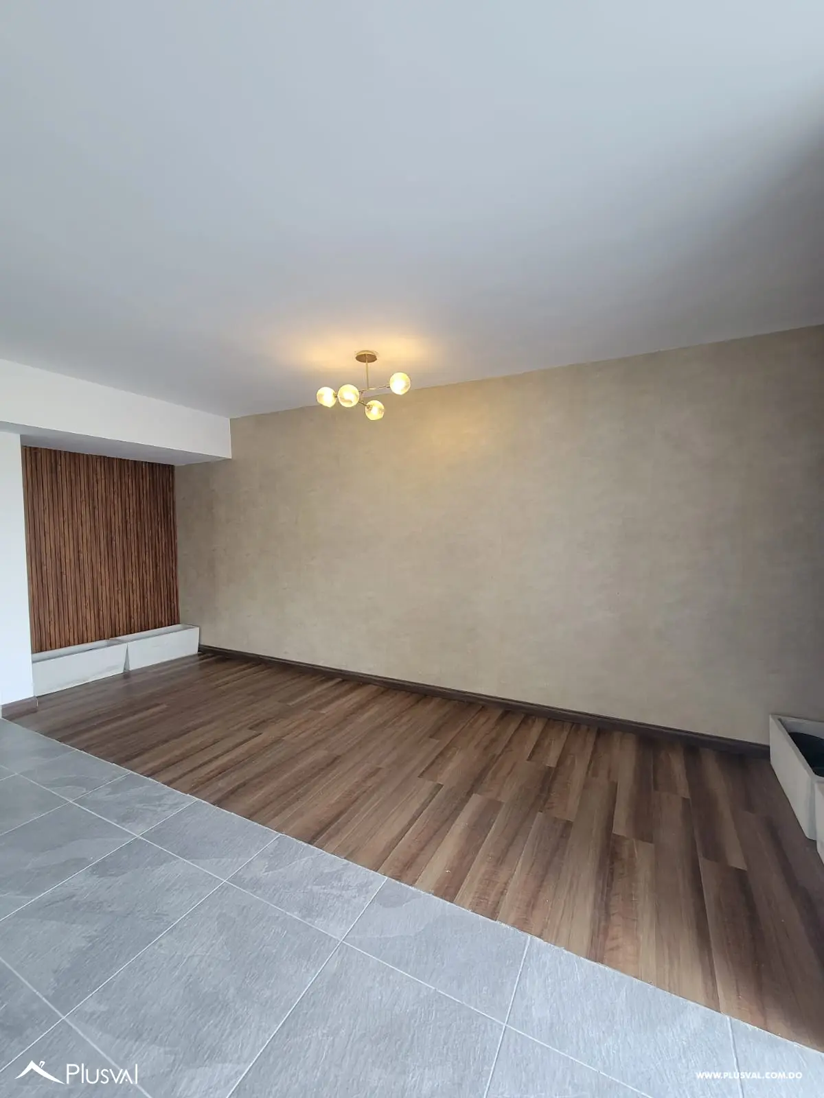 Apartamento de 3er nivel en Santiago: Exclusividad, elegancia y amplios espacios 462770