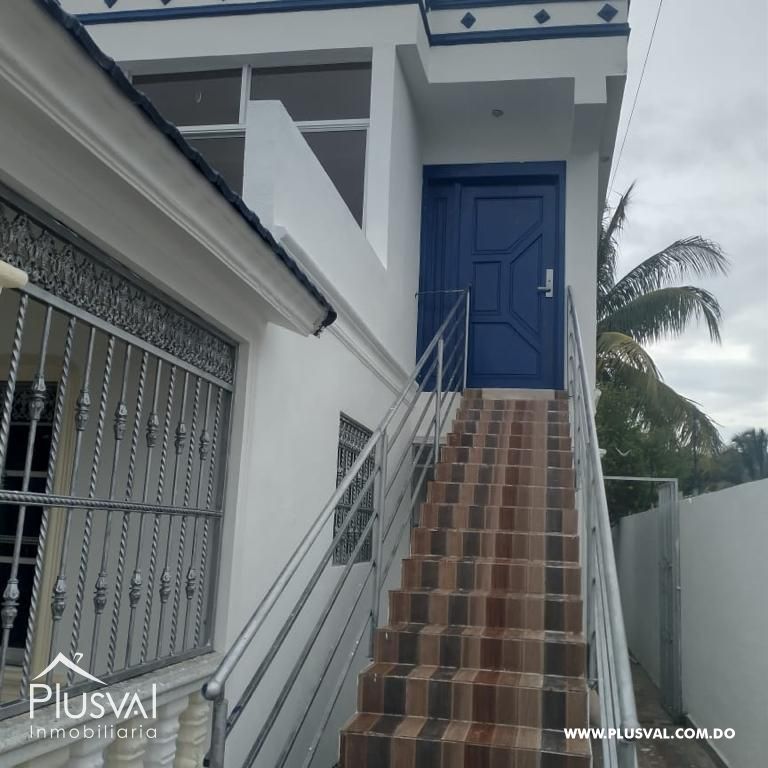 Amplia casa de dos niveles en venta en excelente zona 301984