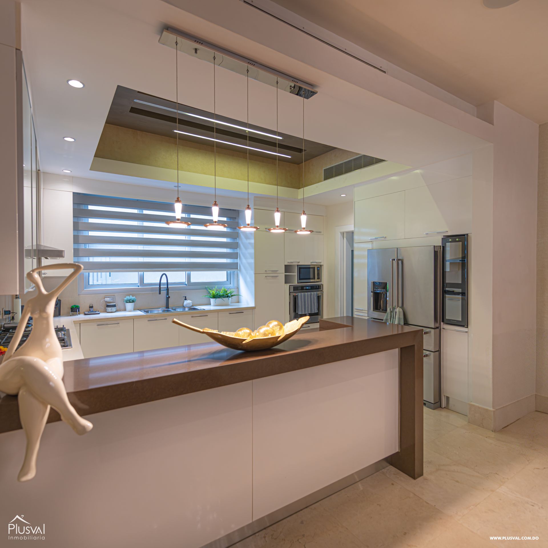 Apartamento Amueblado de Lujo con Terraza y 3 Hab. en Piantini 447567