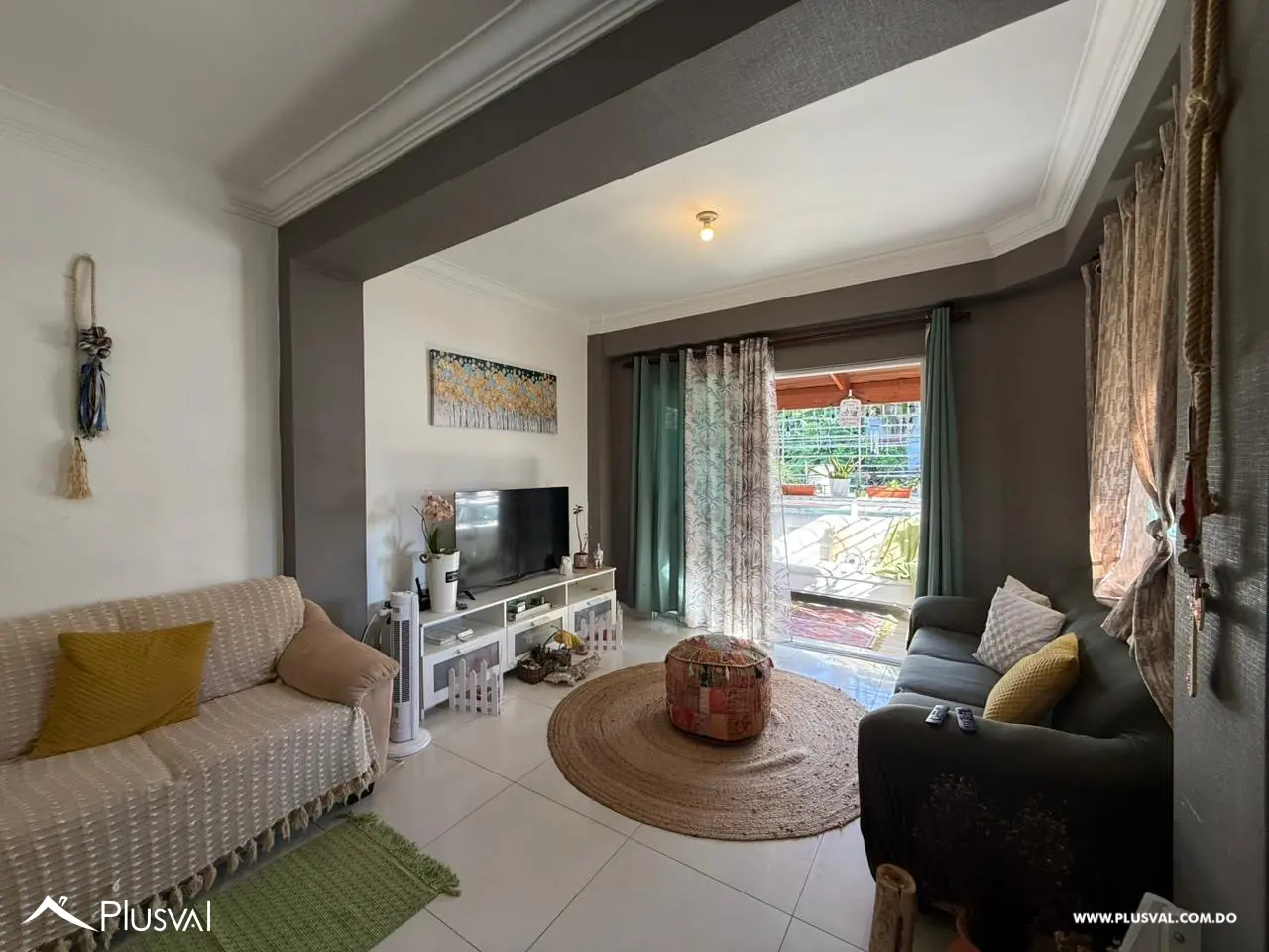 Apartamento en venta en Jardines del Sur en 2do nivel con Balcon /  terraza y a pasos de la av Independencia 507615
