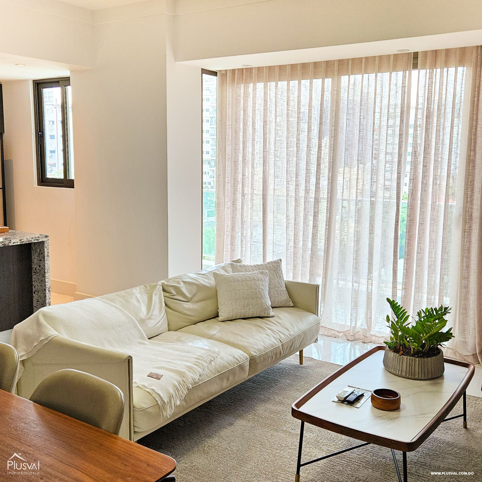 Apartamento en torre de lujo en Piantini. 359362