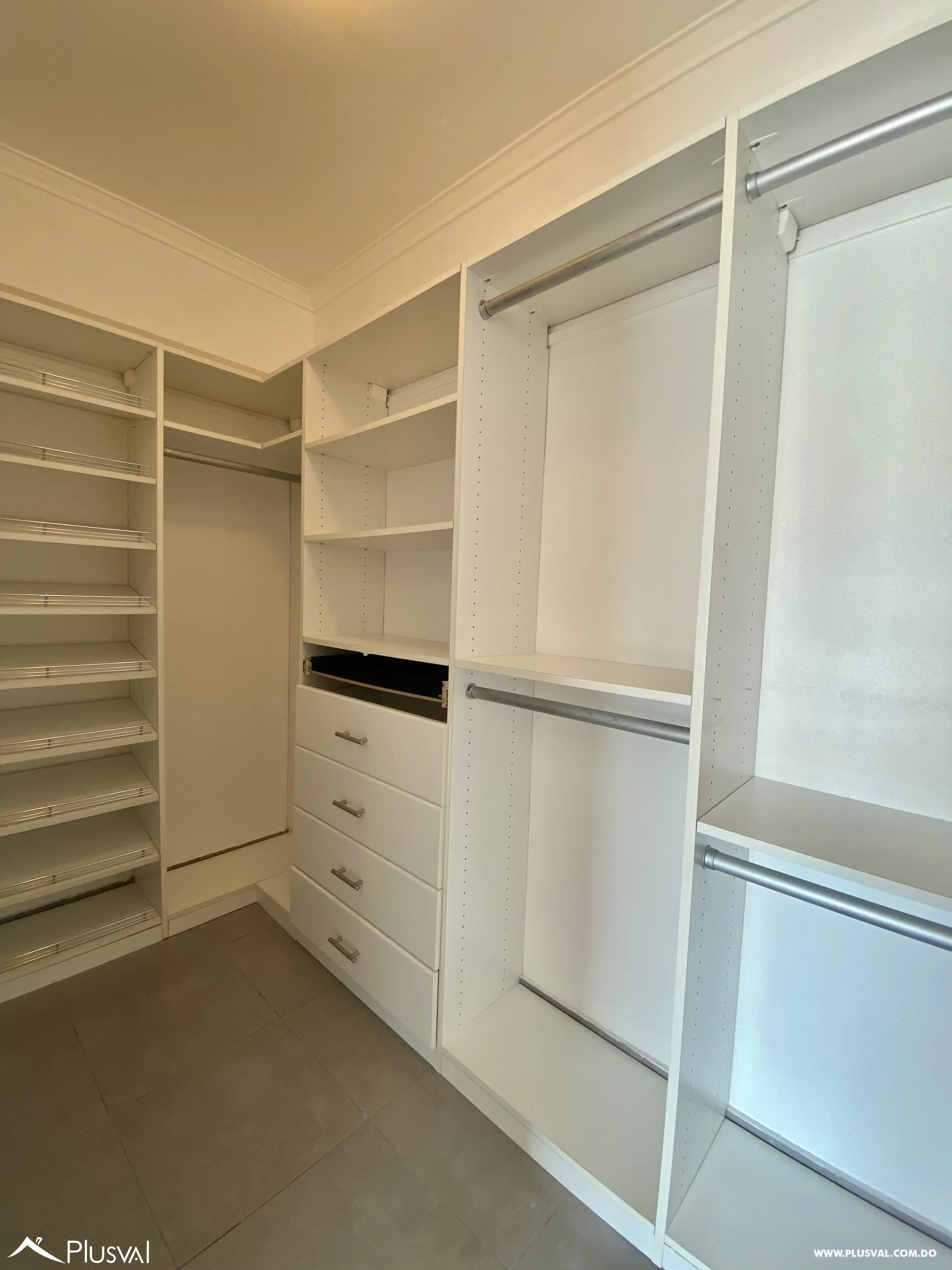Vendo Excelente Apto en una de las Zonas Mas Exclusivas de Naco 468584