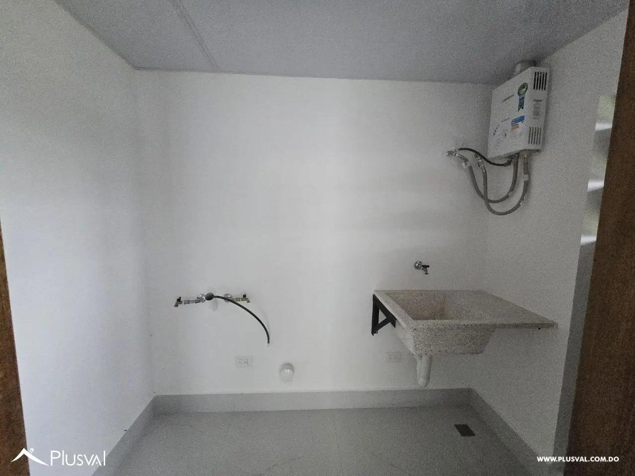 Apartamento de 3 habitaciones en alquiler con linea blanca incluida 503384